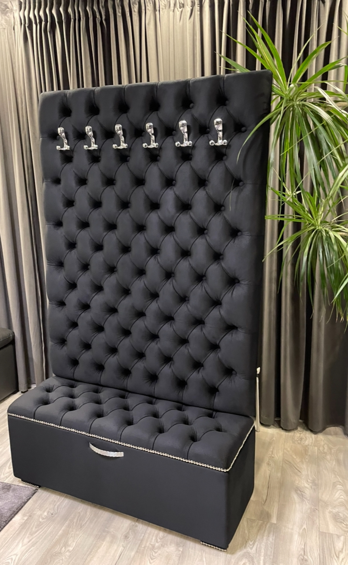 Drabužių kabyklos,Prieškambario baldai,Batų dėžės