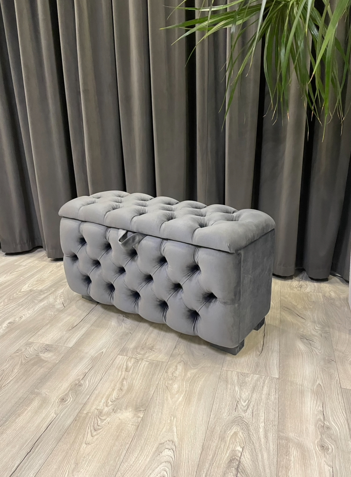 Suoliukai batams, batų dėžės, minkštasuoliai batams, batų pufai