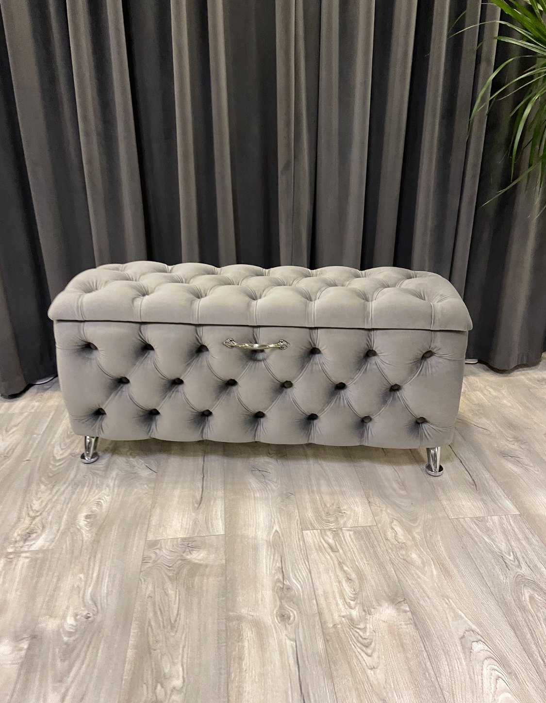 Suoliukai batams, batų dėžės, minkštasuoliai batams, batų pufai