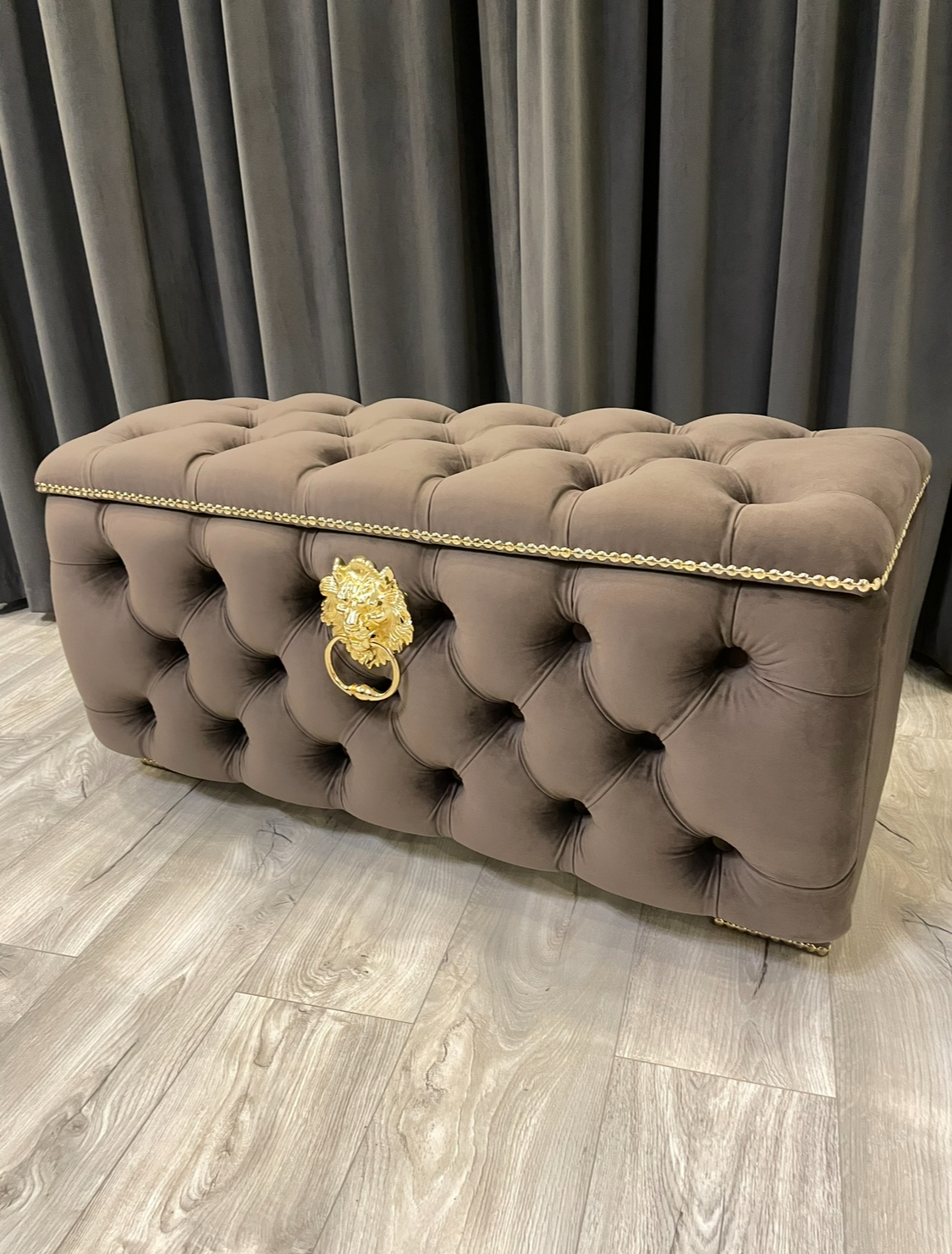 Suoliukai batams, batų dėžės, minkštasuoliai batams, batų pufai