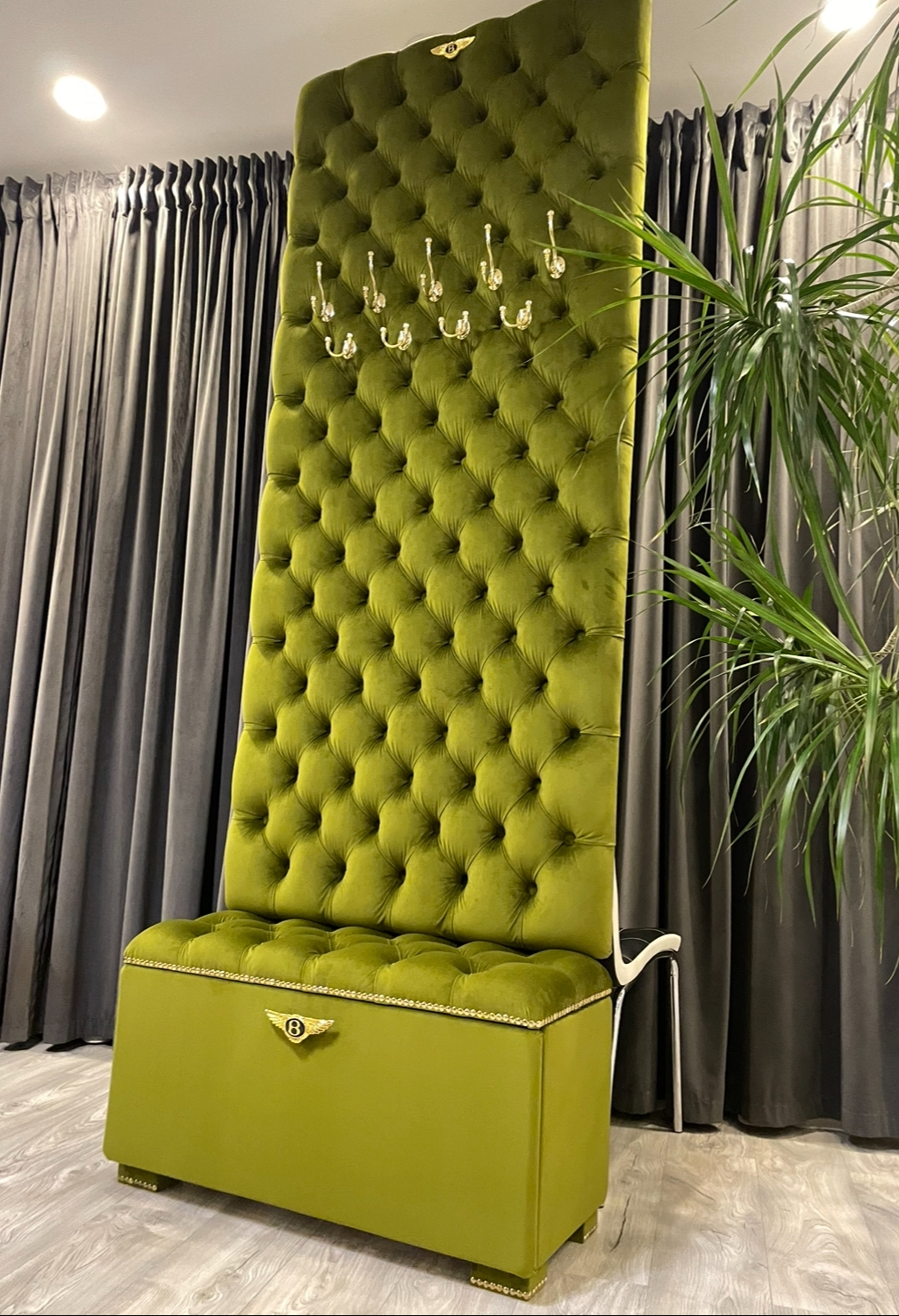 Drabužių kabyklos,Prieškambario baldai,Batų dėžės