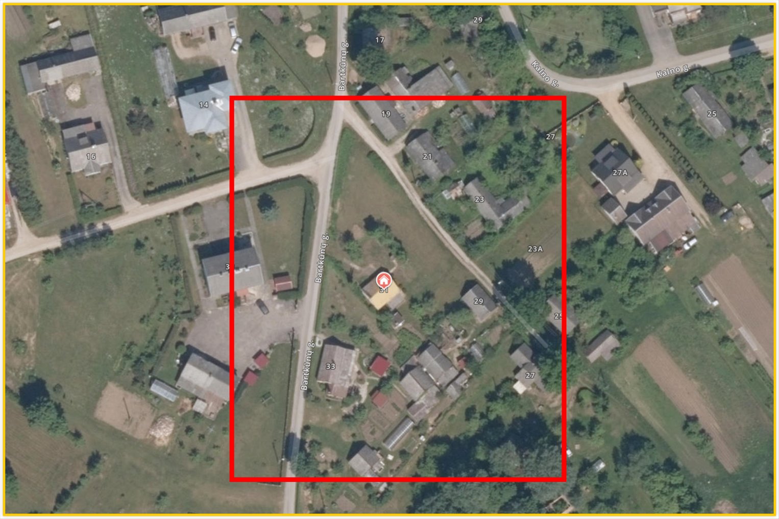 Parduodamas medinis apmūrytas namas.