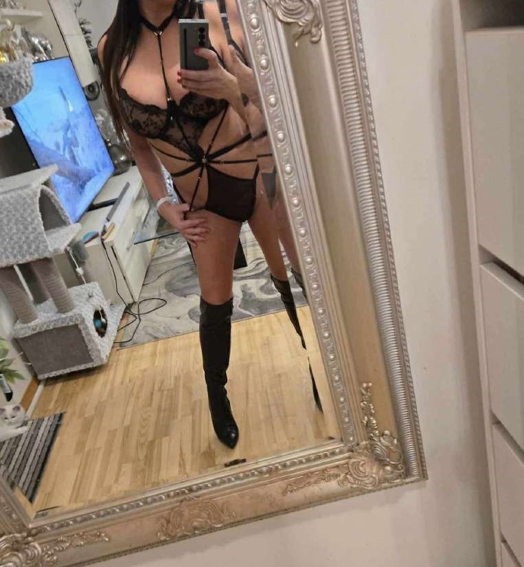 Mergina ieško vaikino