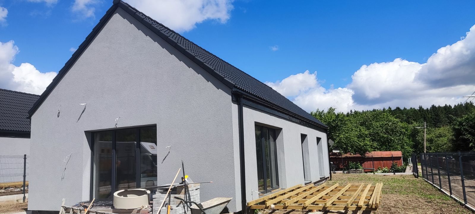 Parduodami mūriniai sodo namai