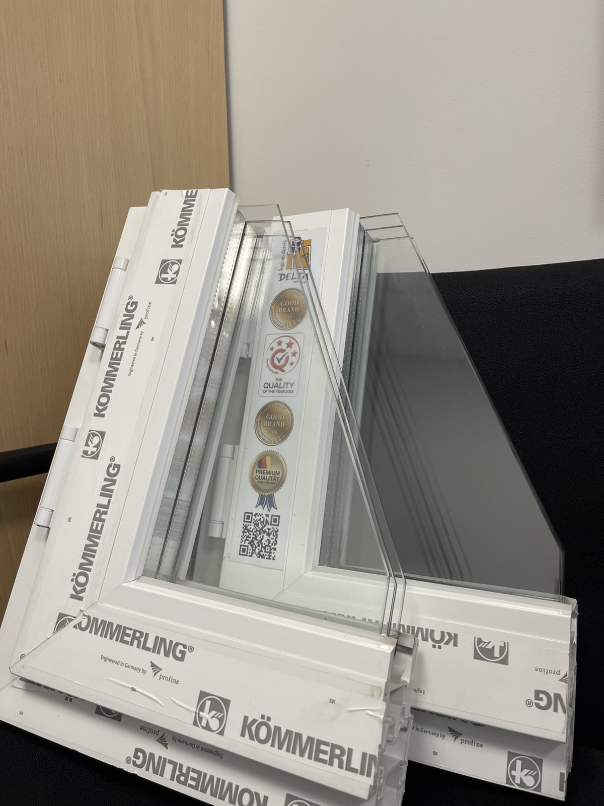 Kokybiški PVC Langai pagal Jūsų Užsakymus