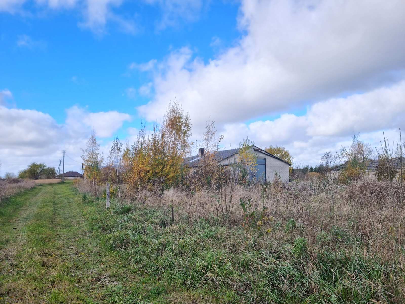 Parduodamas žemės ūkio paskirties sklypas su pastatais Smilgynų km.!