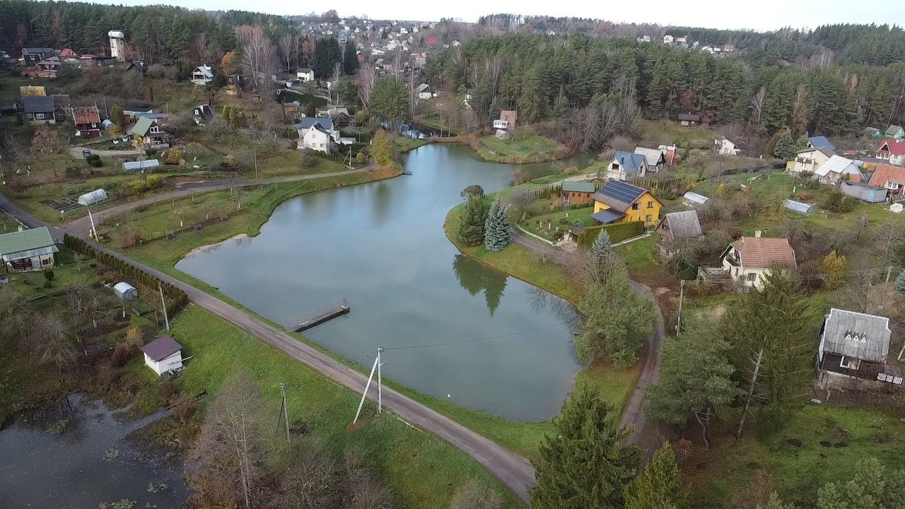 Sodo namas su vaizdais į tvenkinius Kauno r.,