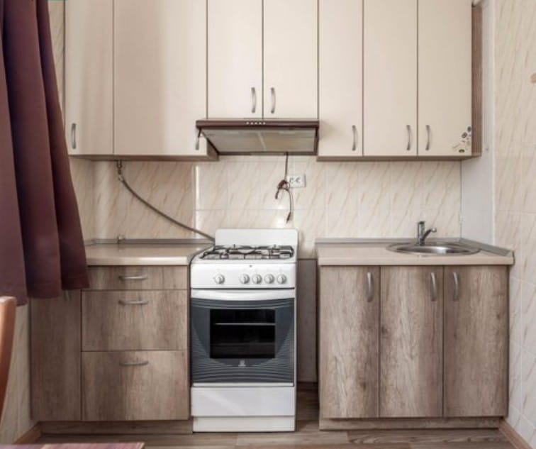 Parduodamas 1k.butas su holu