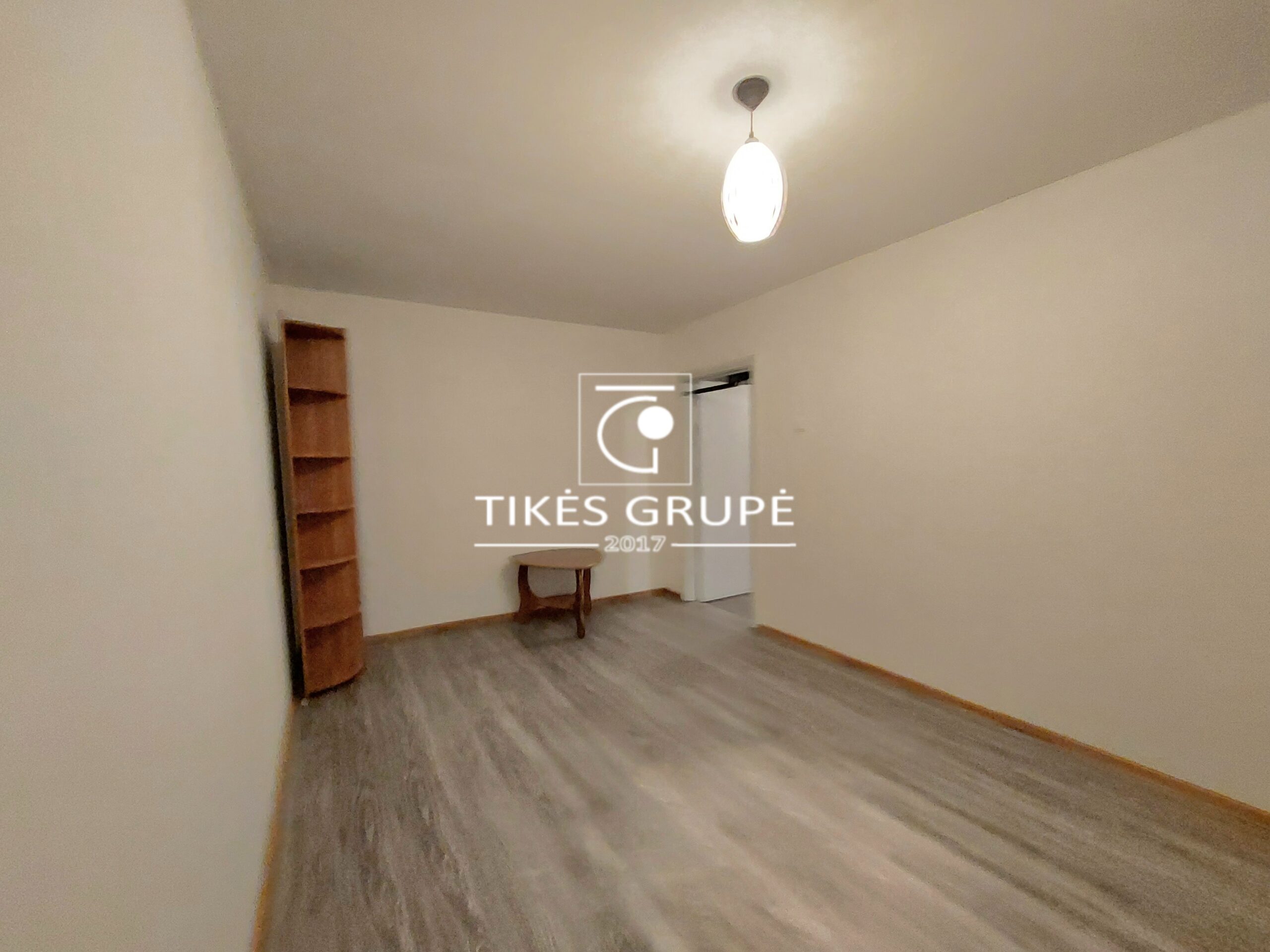 Parduodamas 1 kambario butas su balkonu