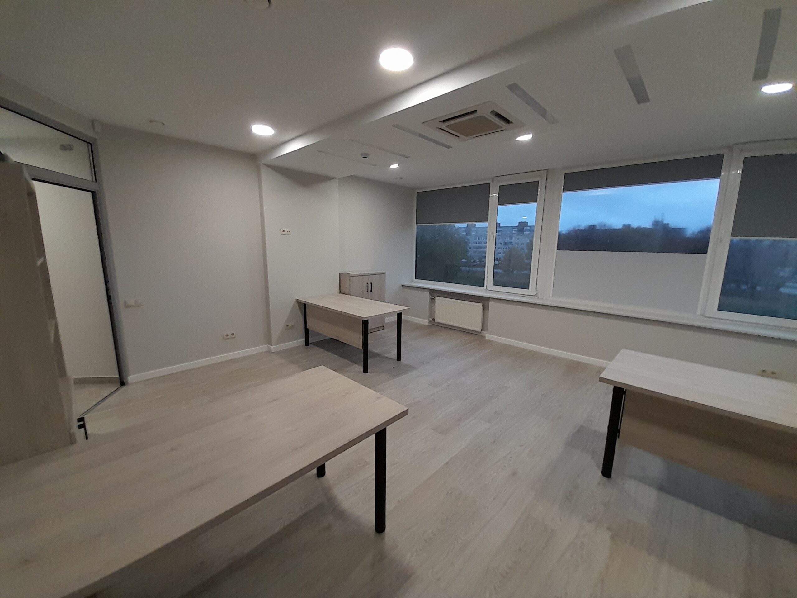 Išnuomojamos administracinės patalpos Svajonės g. 86 kv.m.