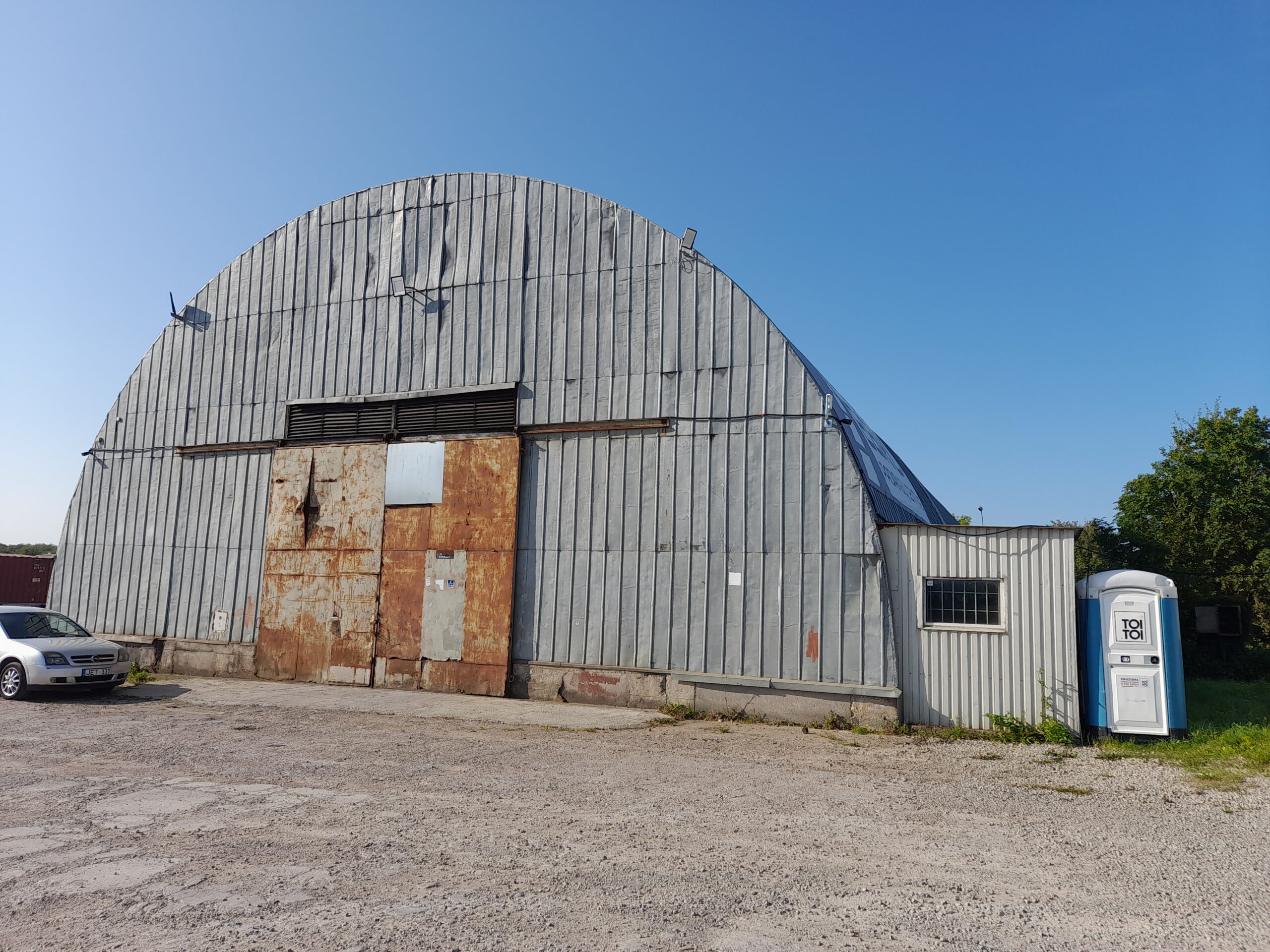 Išnuomojamos 360 kv.m. Angaras. Klaipėdoje Šilutės pl.