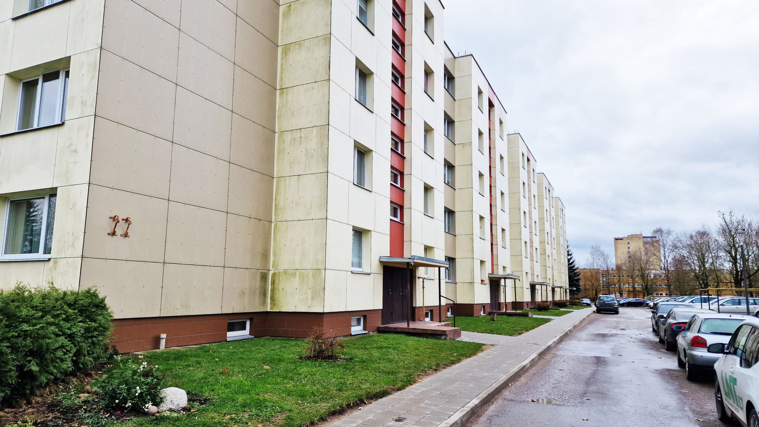 Parduodamas 1 kambario butas antrame aukšte, 38,39 kv/m Dariaus ir Girėno g. 21, Panevėžyje.