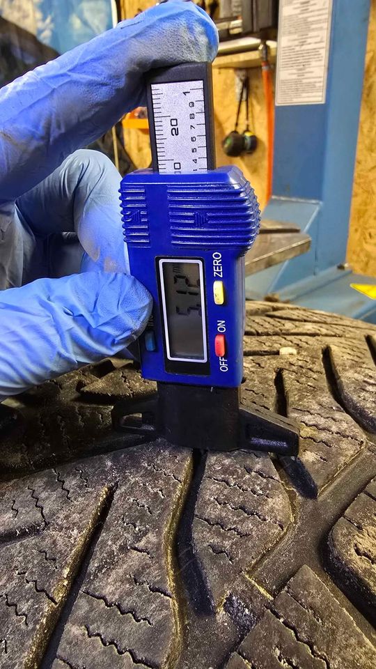 Žieminės padangos 4 x 235/65 R17 LASSA 108 H XL