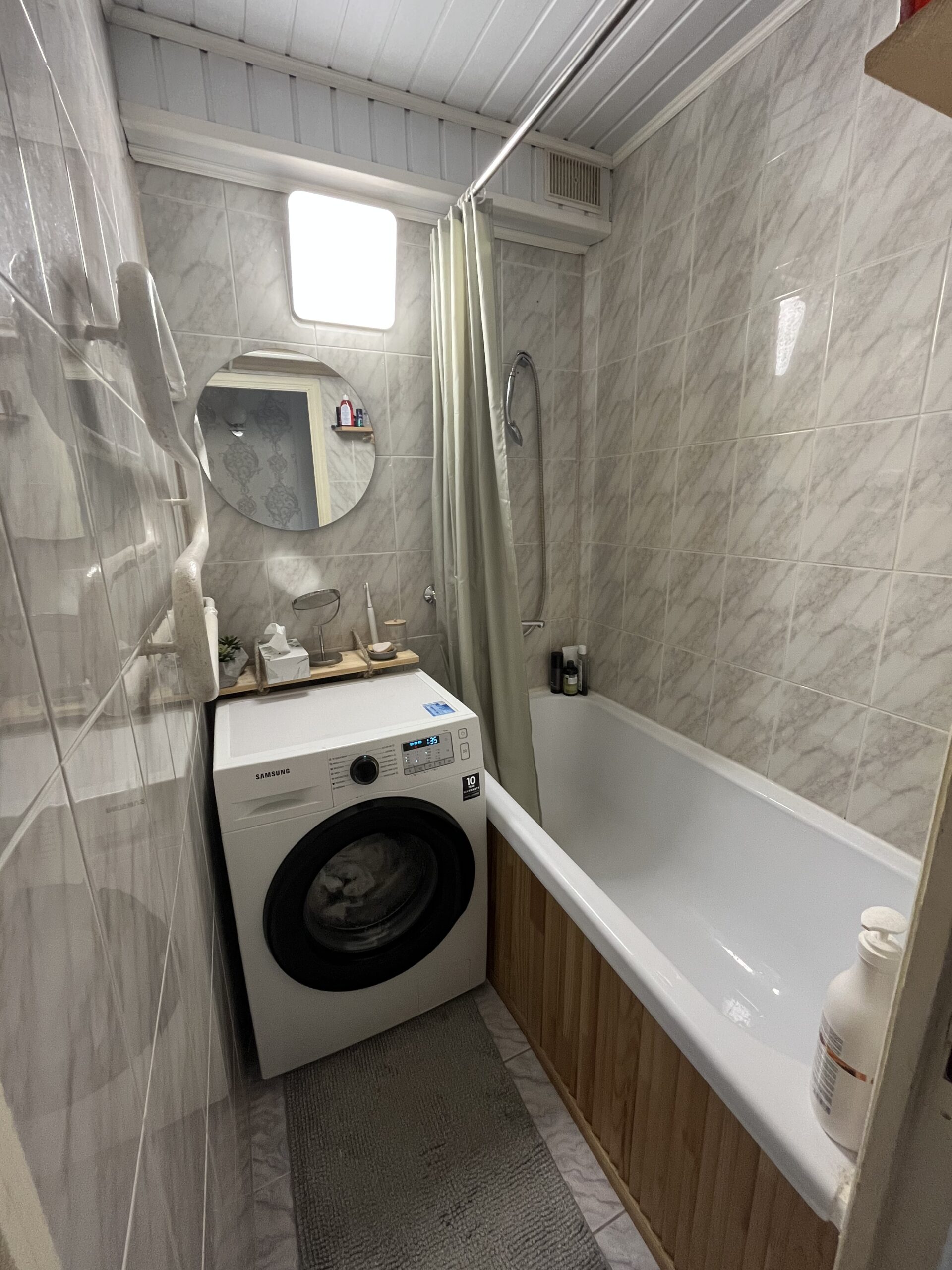 Parduodamas 2 kambarių butas Gargžduose.