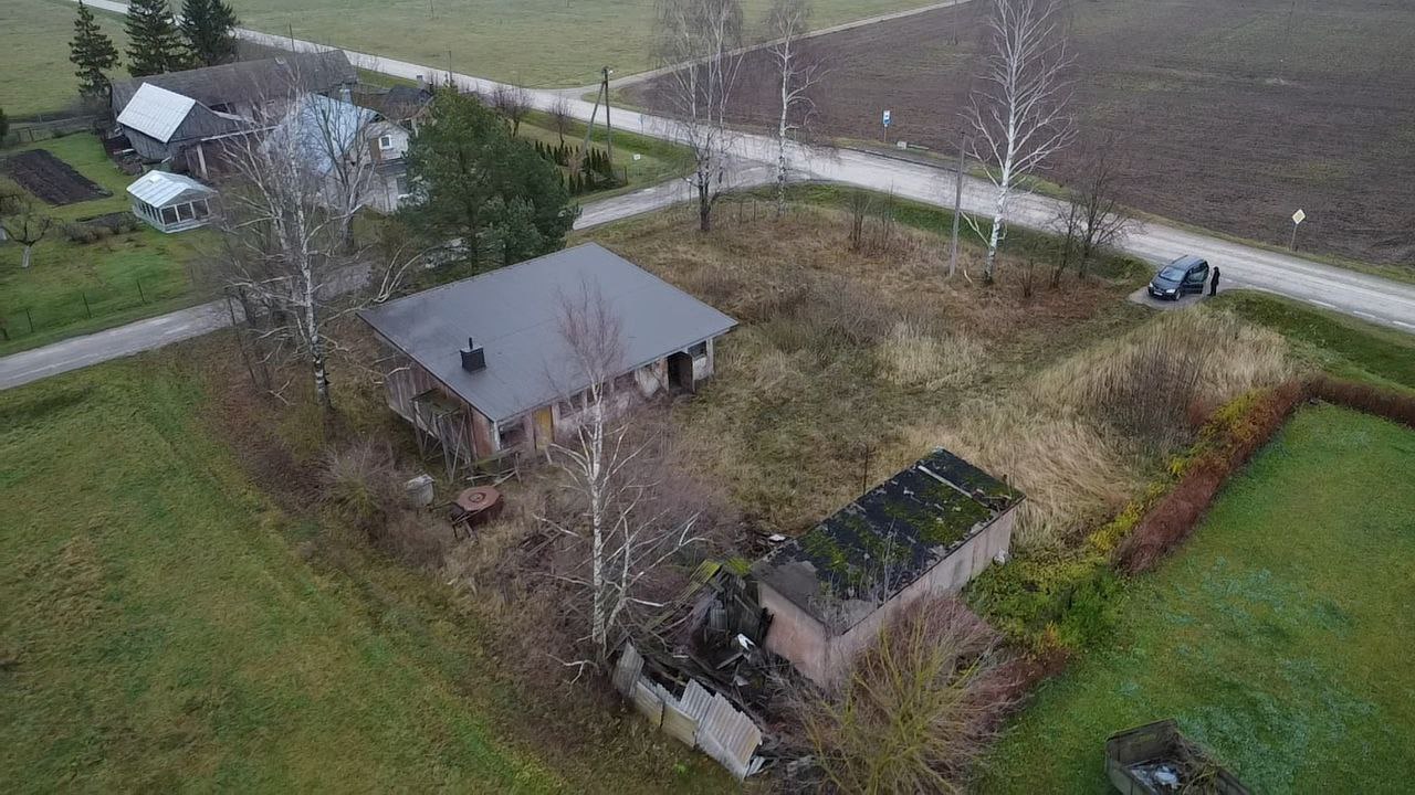 IŠSIMOKĖTINAI komercinis objektas Jurbarko r.