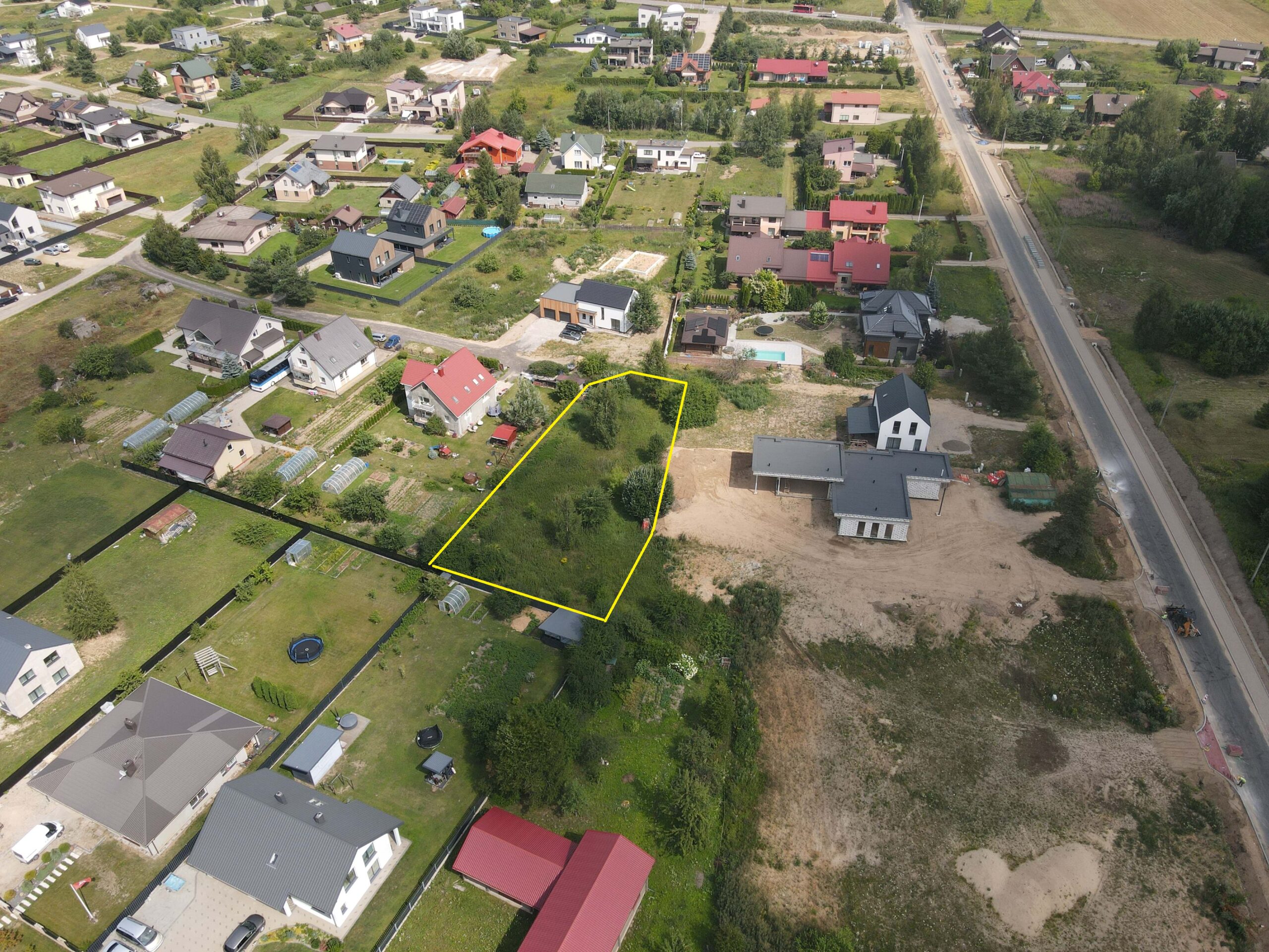 15,4 ARAI ŽEMĖS SKLYPAS Vilnius, Saidžiukų g. 14, GYVENAMŲJŲ NAMŲ KVARTALE