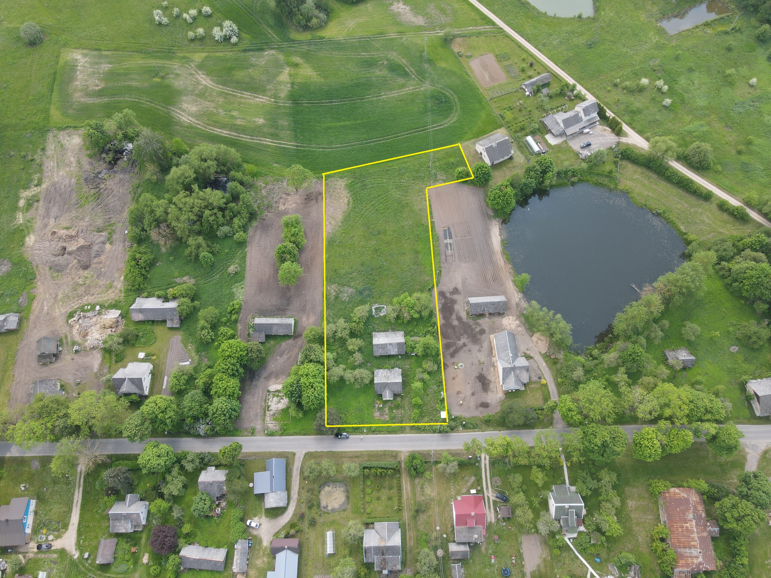 PARDUODAMAS MEDINIS NAMAS