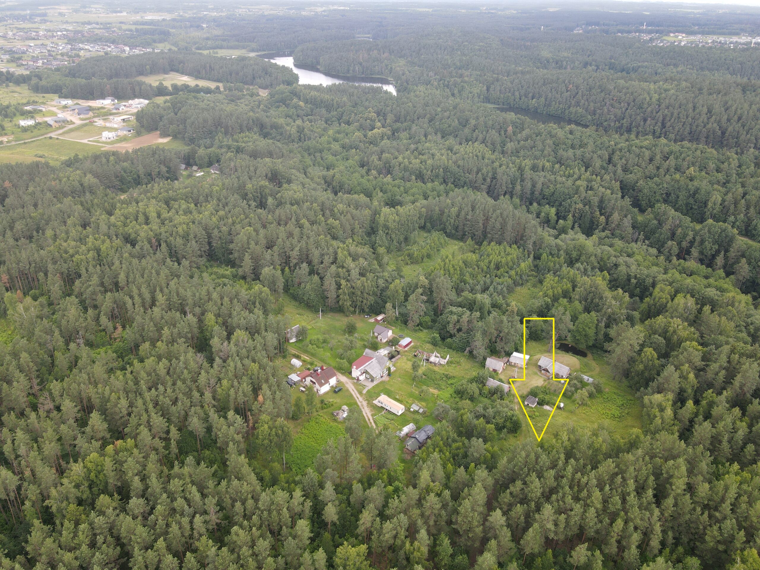 14,66 ARŲ ŽEMĖS SKLYPAS VILNIAUS m. DRAUSTINIO G. 70