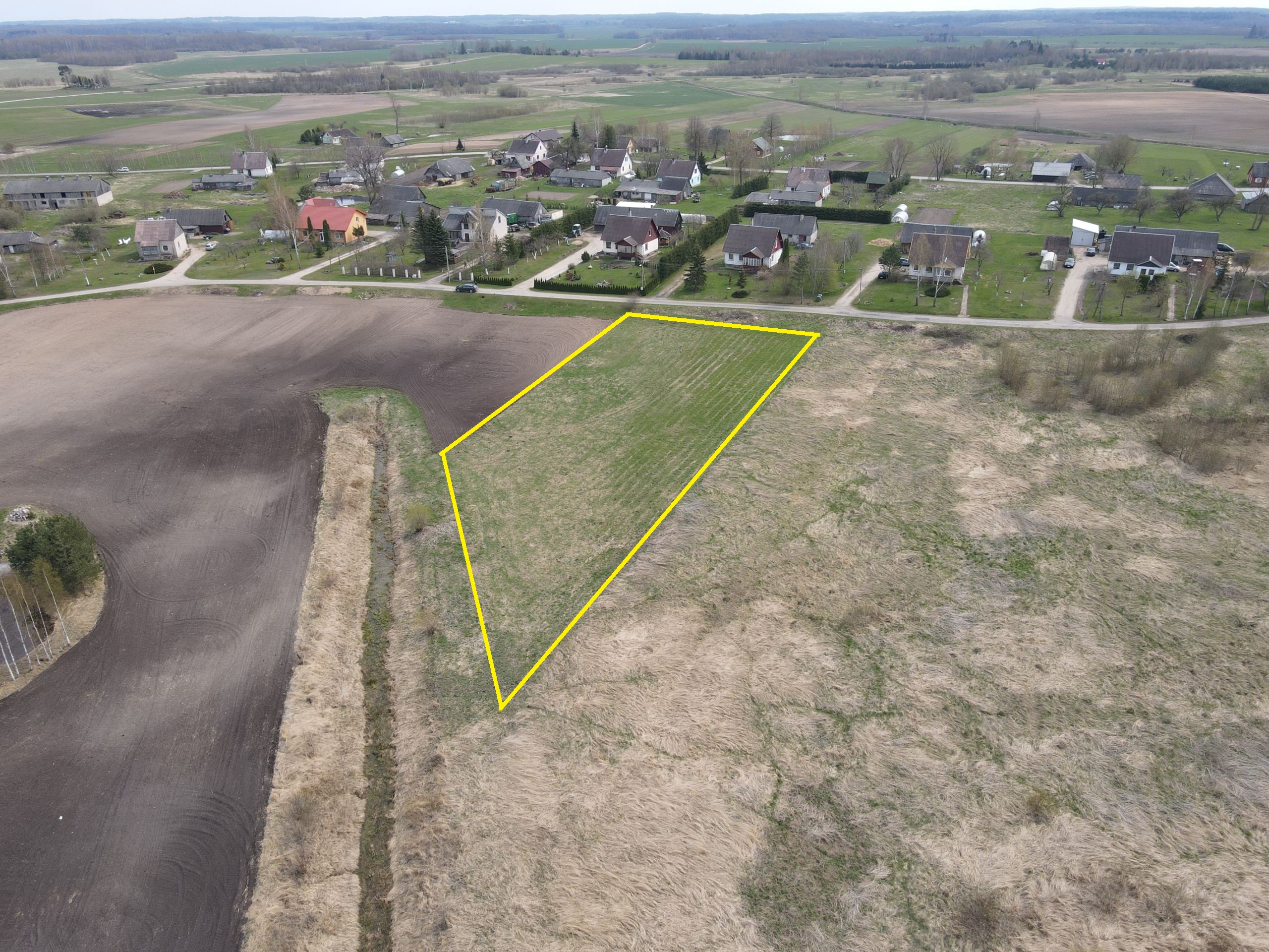 40 ARŲ ŽEMĖS SKLYPAS ŠIRVINTŲ R. SAV., JAUNIUNŲ SEN., ŠIAULIŲ K.