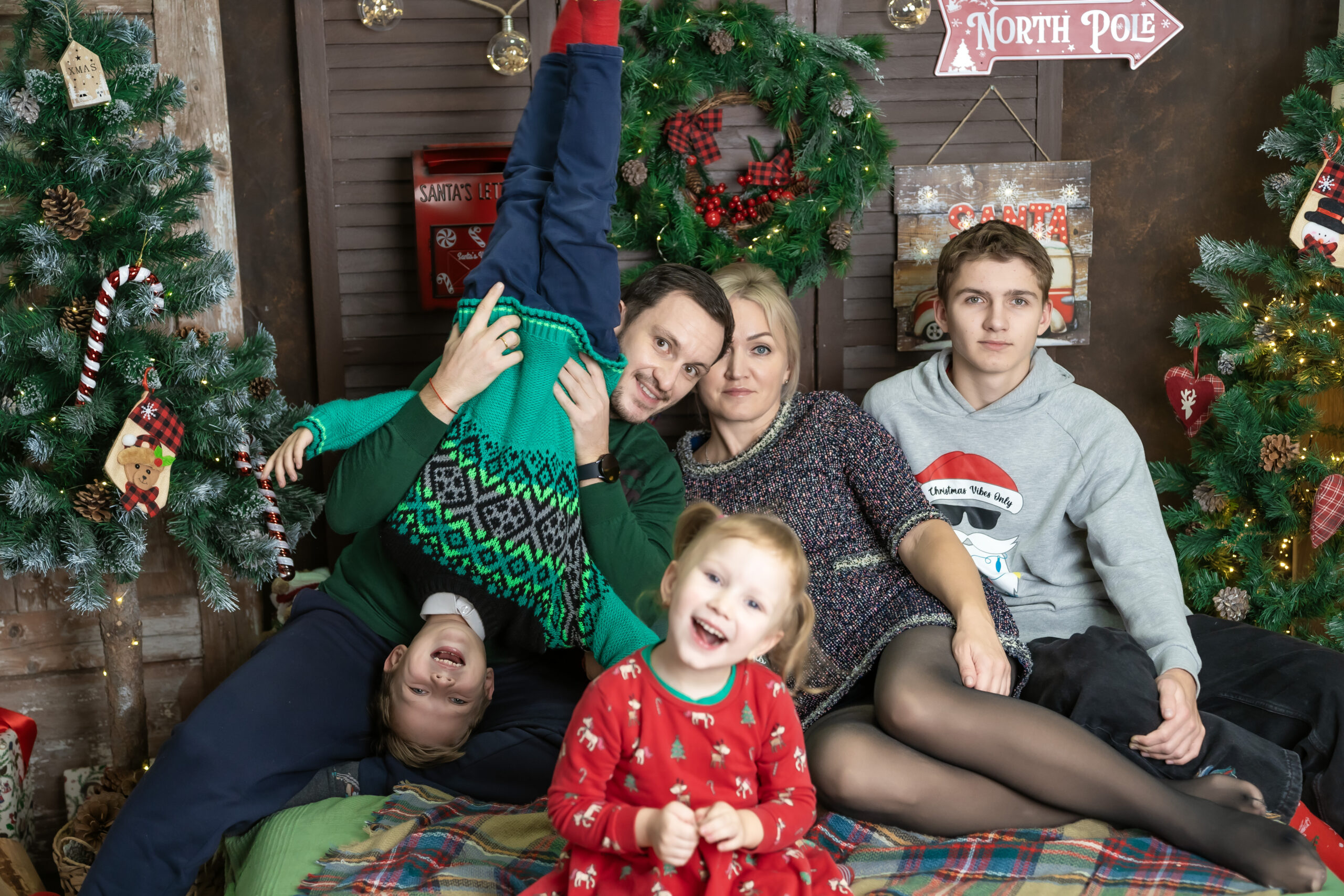 Kalėdinė fotosesija + fotoknyga Dovanų!