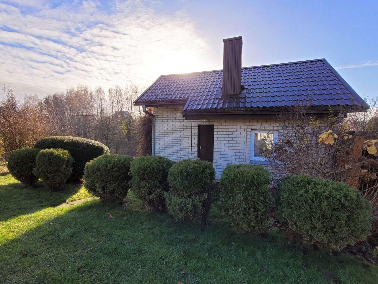 Parduodamas mūrinis namas