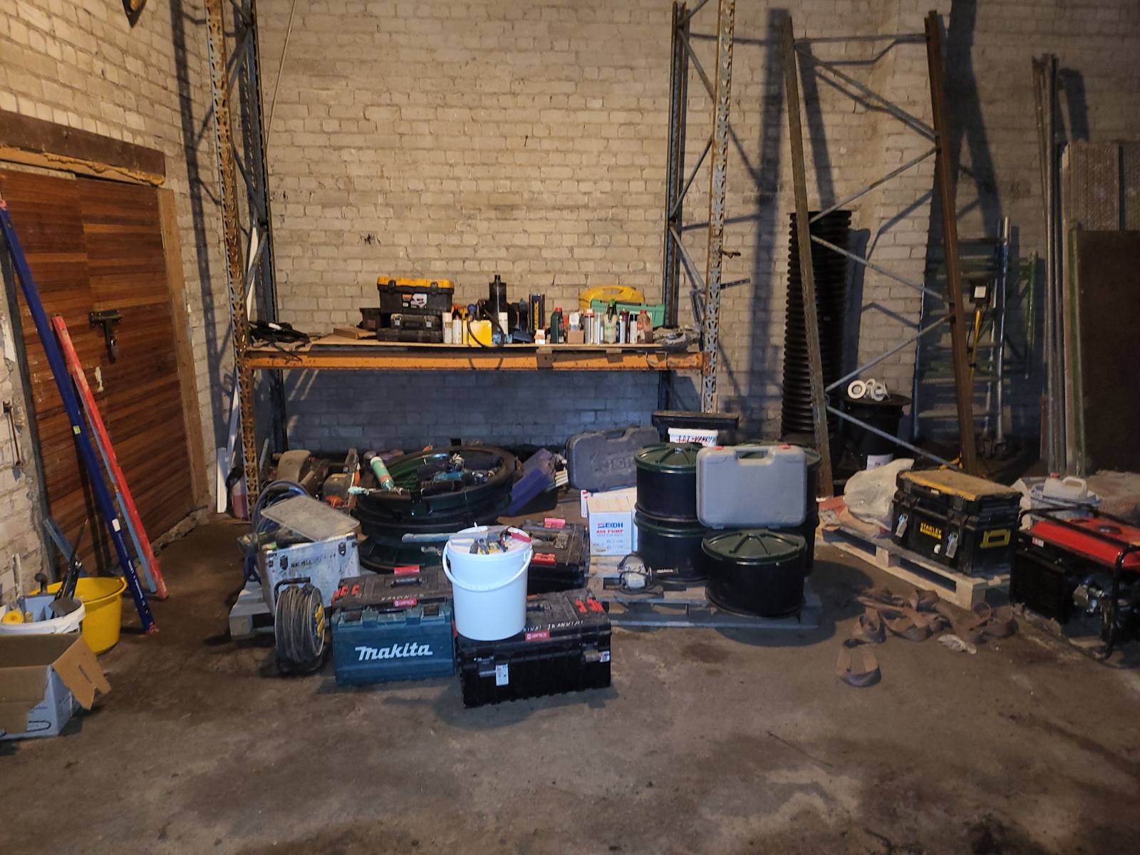 Išnuomojamos įvairios sandėliavimo, gamybinės patalpos Artojo g. Klaipėdoje