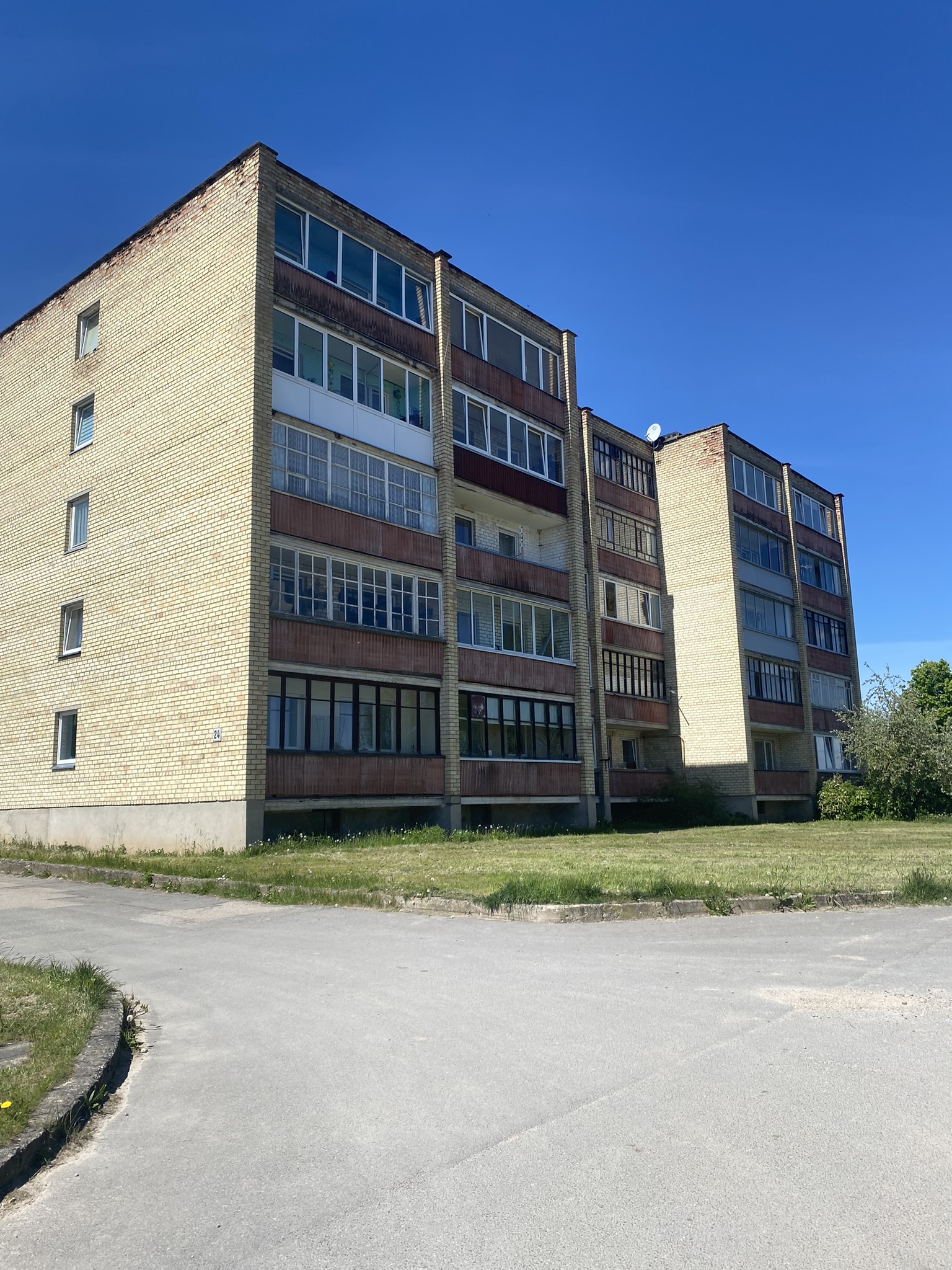 Parduodamas 1 kambario butas Kalnalaukio