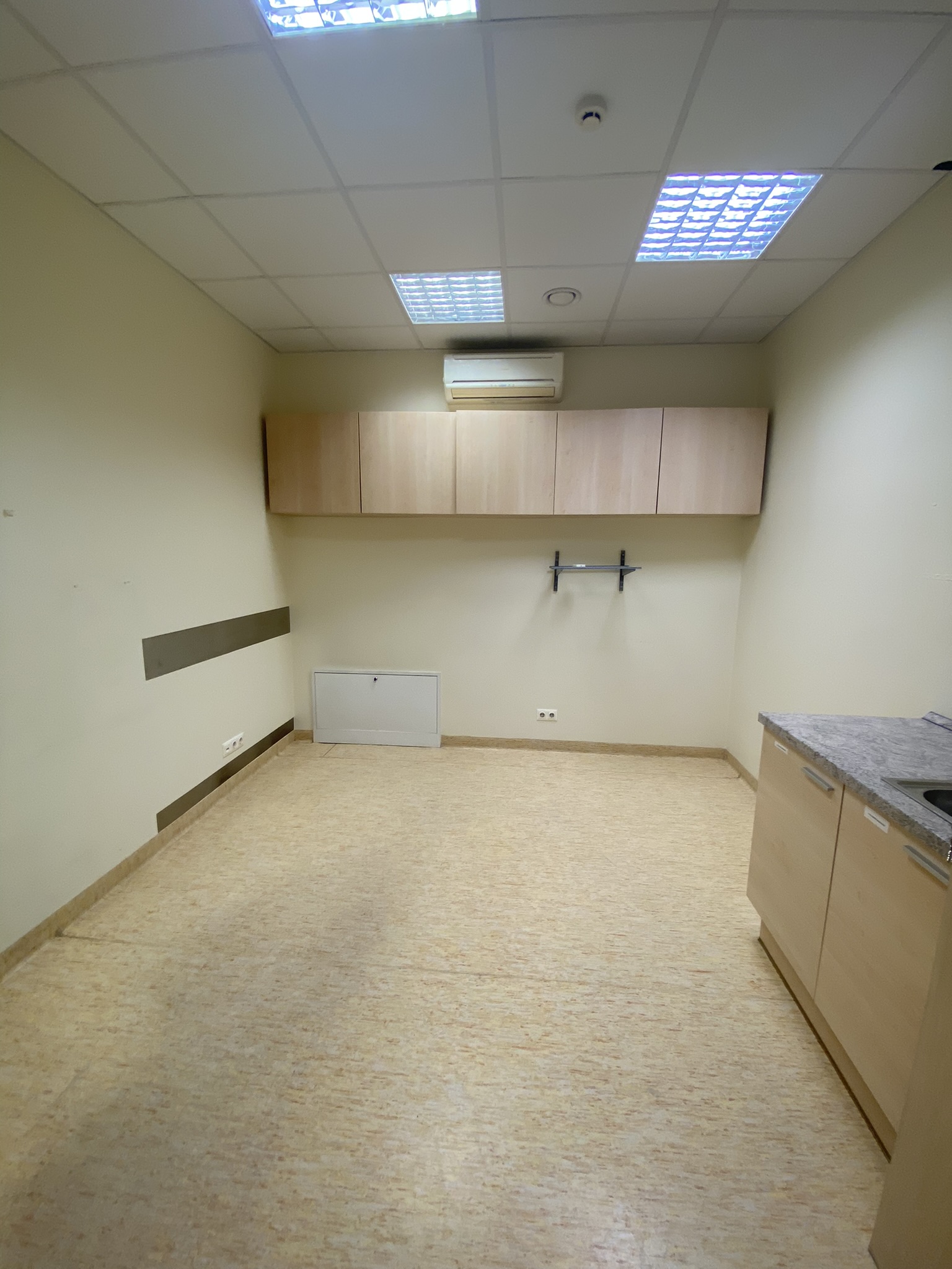 PARDUODAMOS GYDYMO ĮSTAIGOS PATALPOS