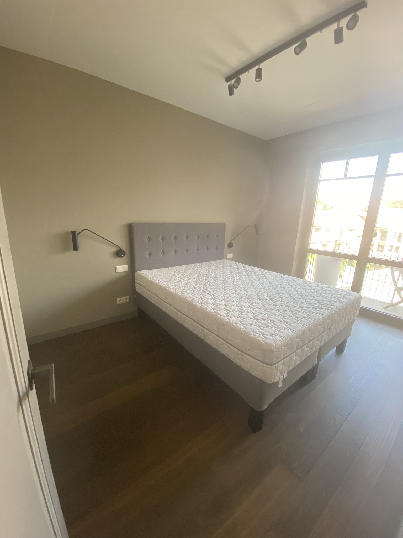 Išnuomojamas 2 kambarių butas Šaltinių g. 24, Vilnius.