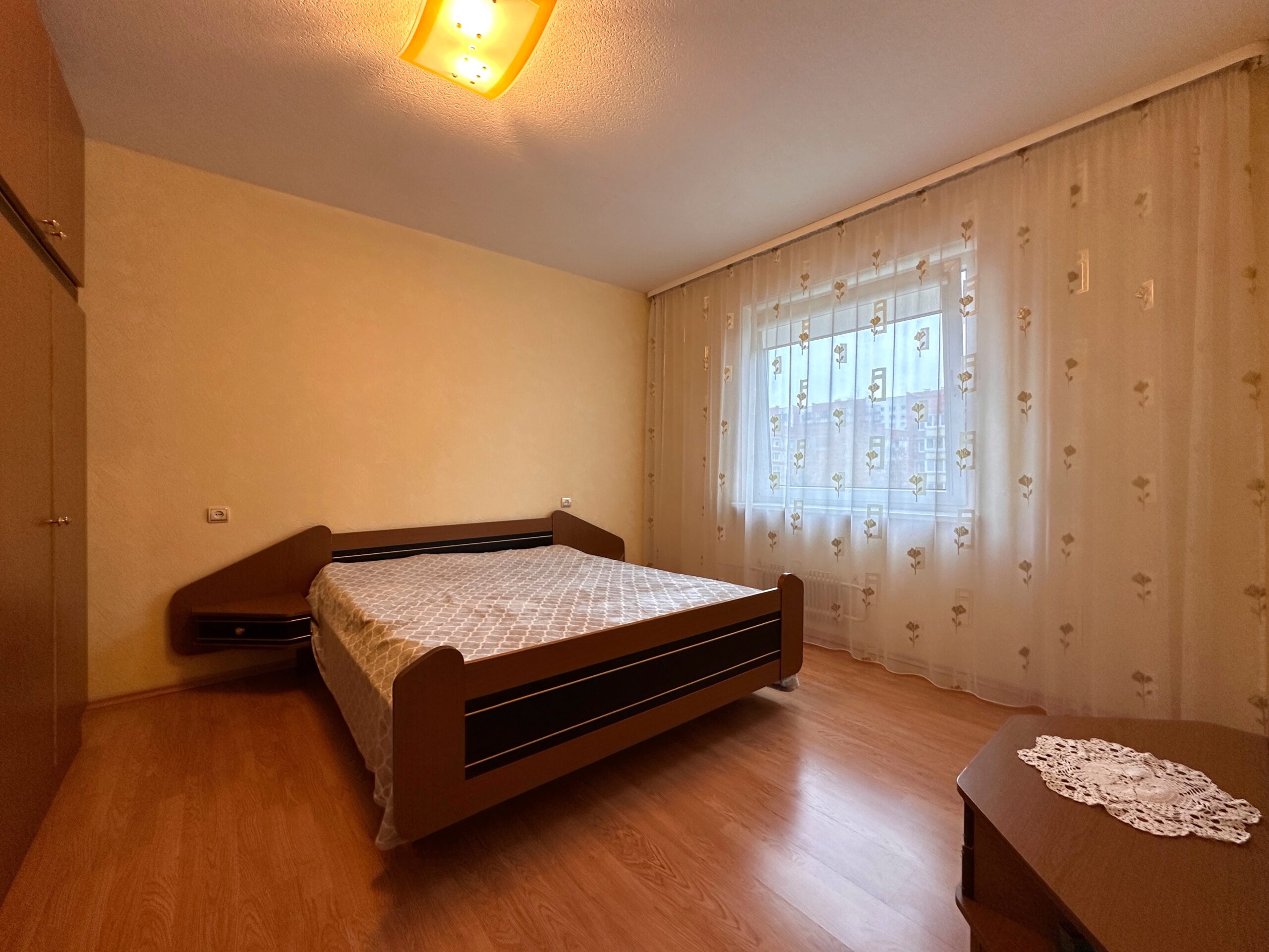 Parduodamas 3 kambarių butas su holu Klaipedoje