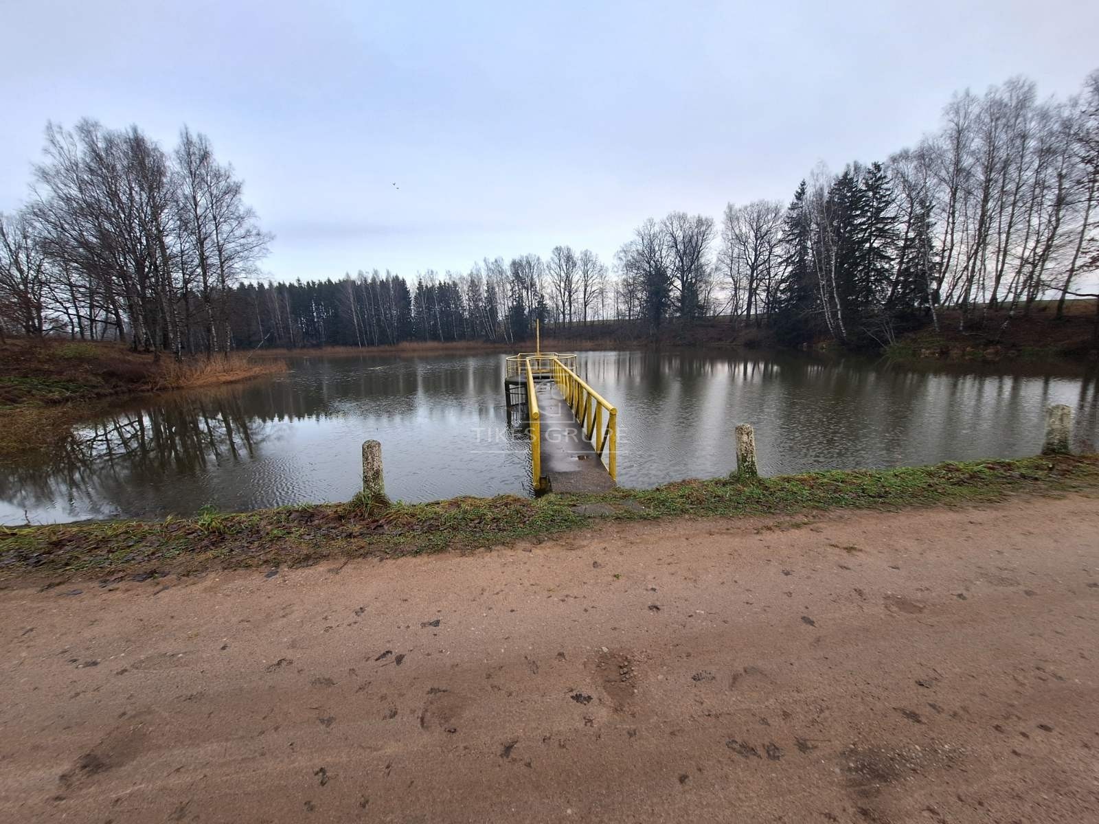 Šis pasiūlymas – puiki galimybė įsigyti unikalų objektą, apimantį žemės ūkio paskirties žemę, mišką ir vandens telkinį viename!