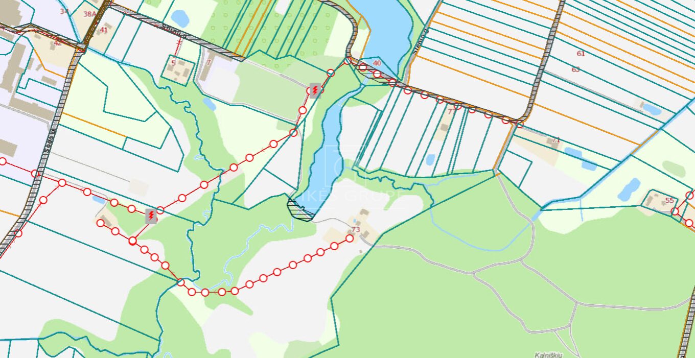Šis pasiūlymas – puiki galimybė įsigyti unikalų objektą, apimantį žemės ūkio paskirties žemę, mišką ir vandens telkinį viename!