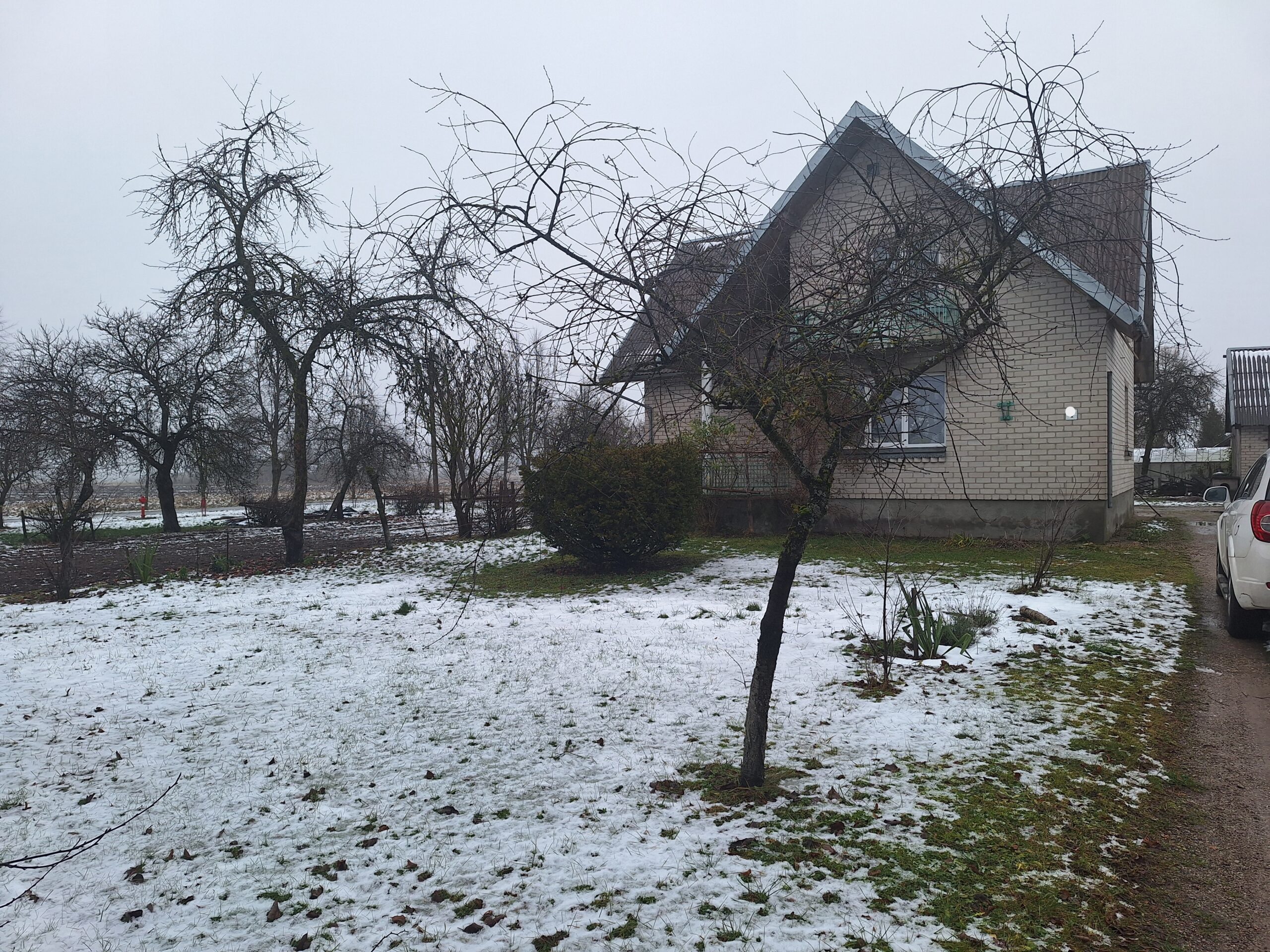 Parduodamas namas Lapiuose.