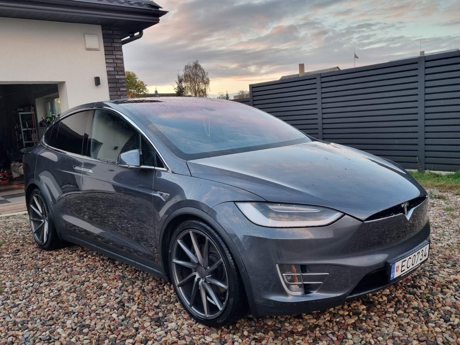 Tesla Model X