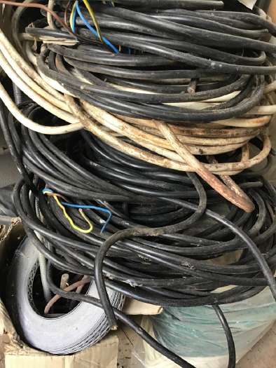 Brangiai superku spalvota lauza