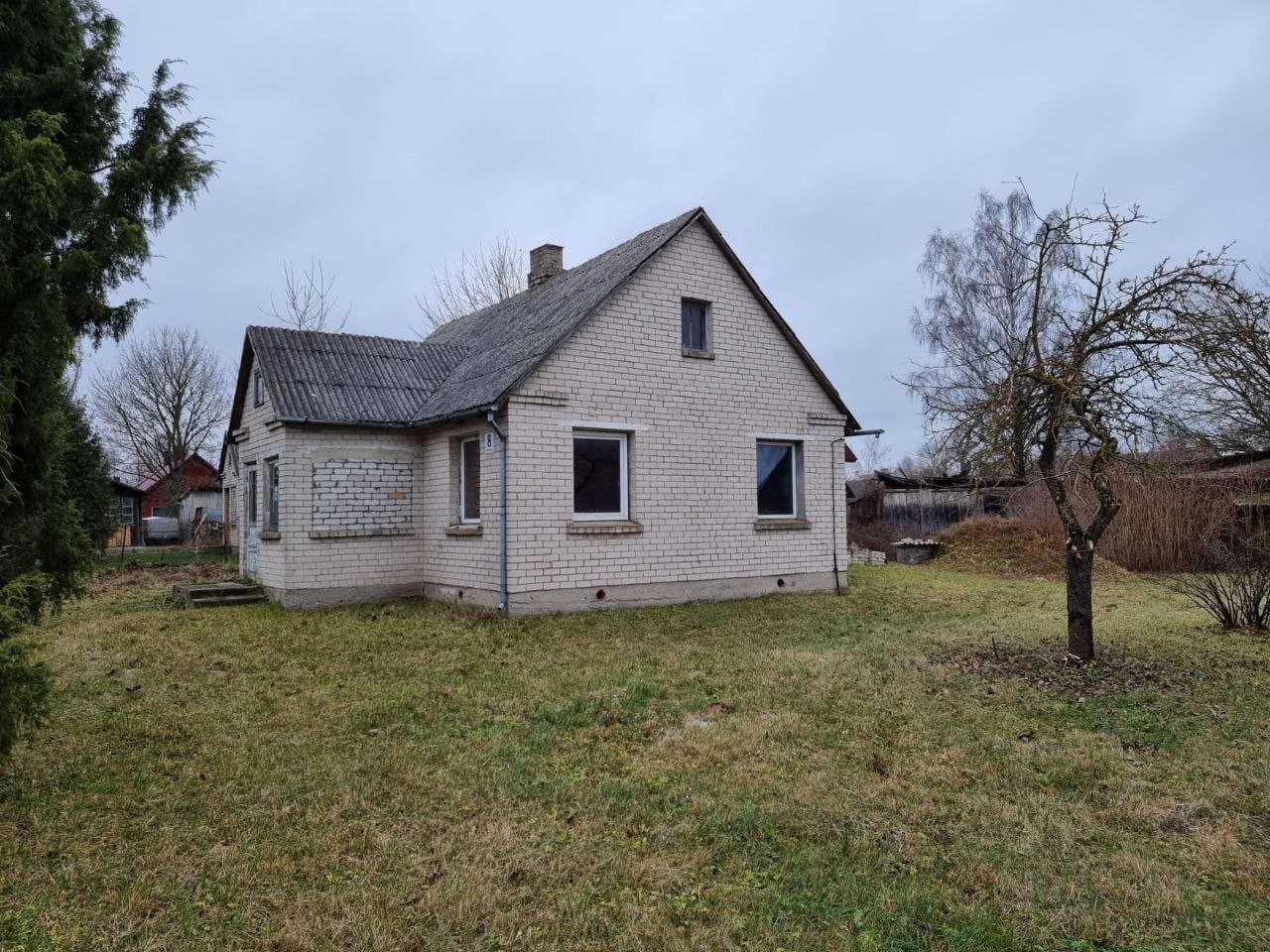 Parduodamas gyvenamasis namas Pasvalio rajone, Vilkiškių kaime, Svalios g. 8