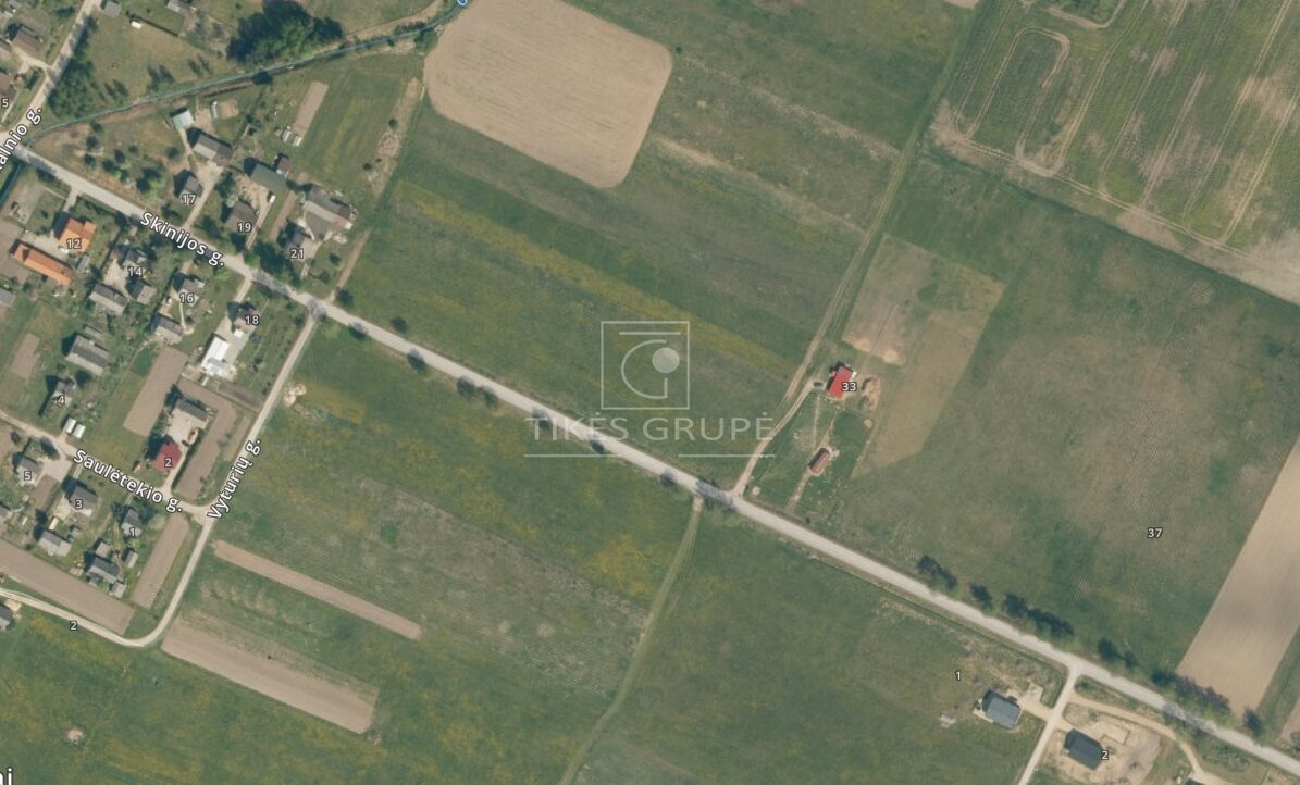 Parduodamas 12 arų sklypas gamtos ir miesto harmonijoje MACIUIČIUOSE!