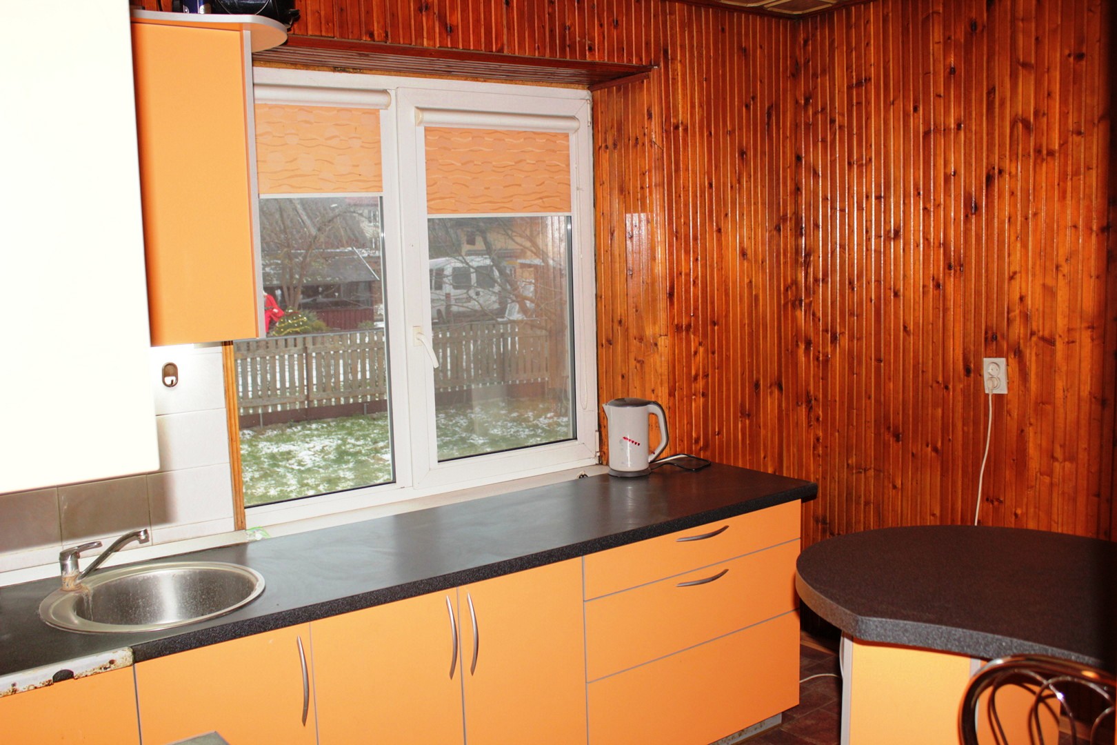 Parduodamas namo dalis.