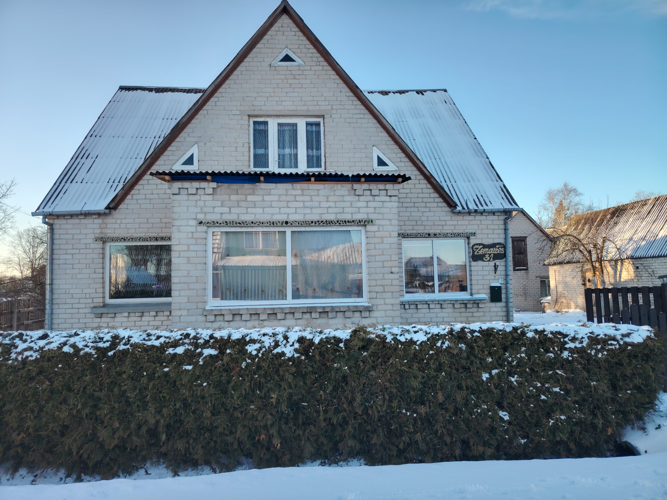 Parduodu nama, domina ir mainai i buta ar nama Kuršėnuose