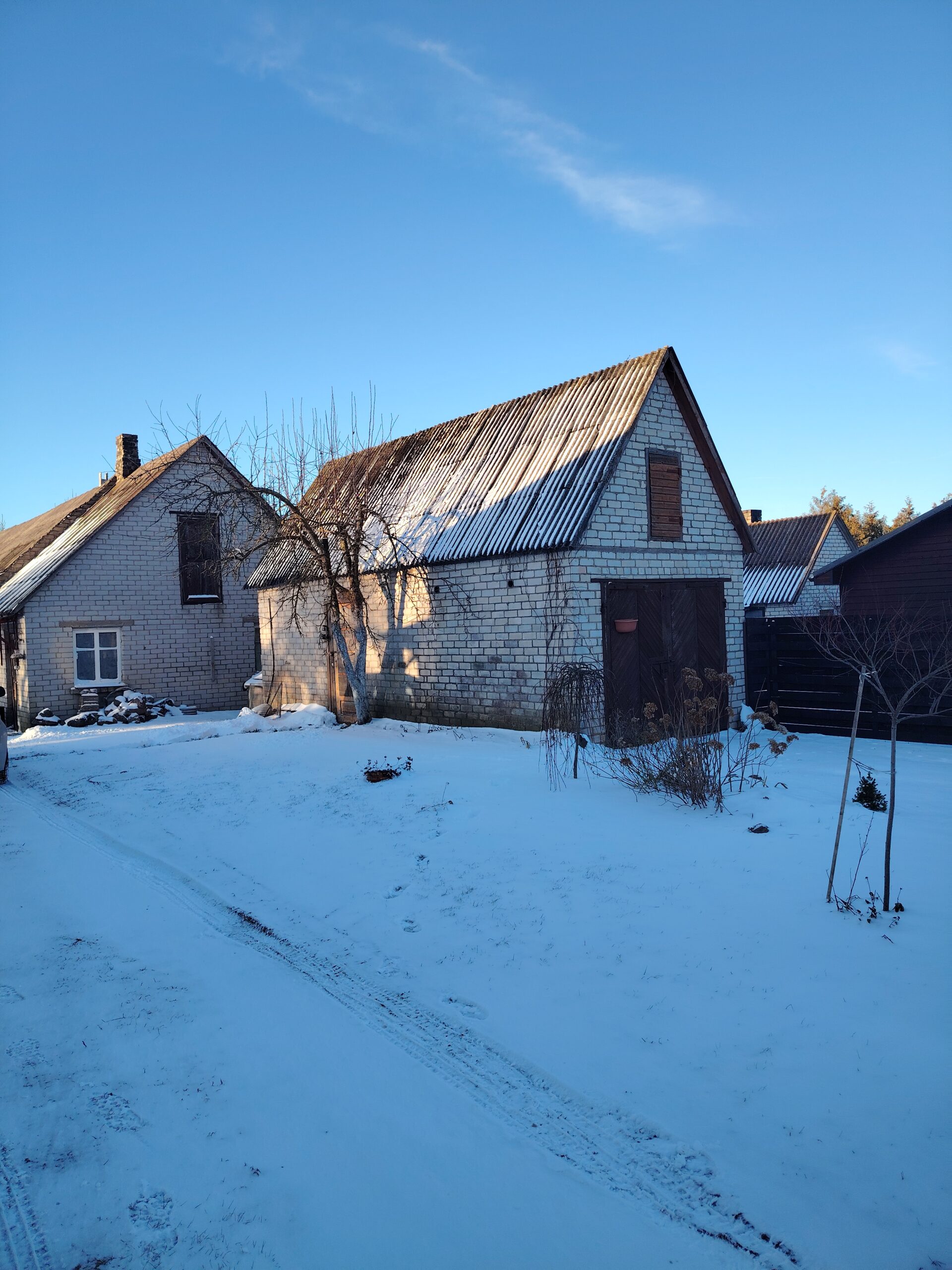 Parduodu nama, domina ir mainai i buta ar nama Kuršėnuose