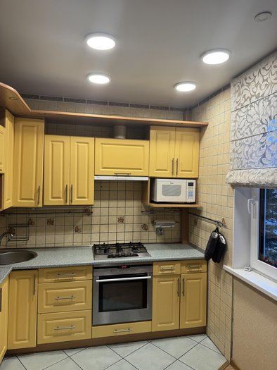 Perplanuotas 2k.butas su holu