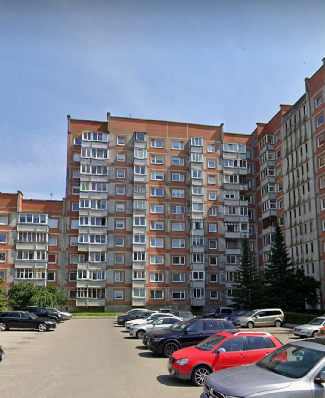 Perplanuotas 2k.butas su holu