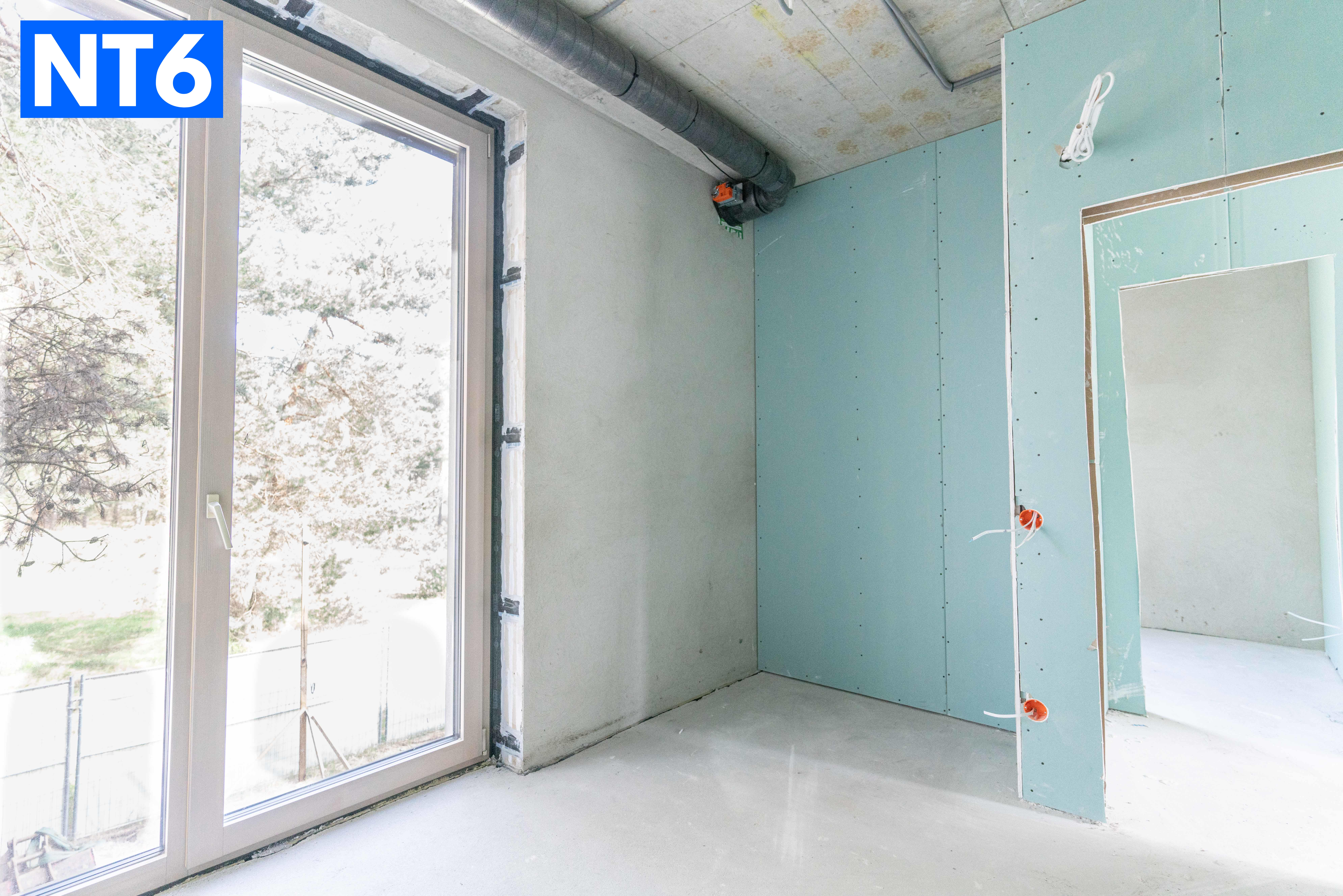 PARDUODAMAS BUTAS SU BASEINU