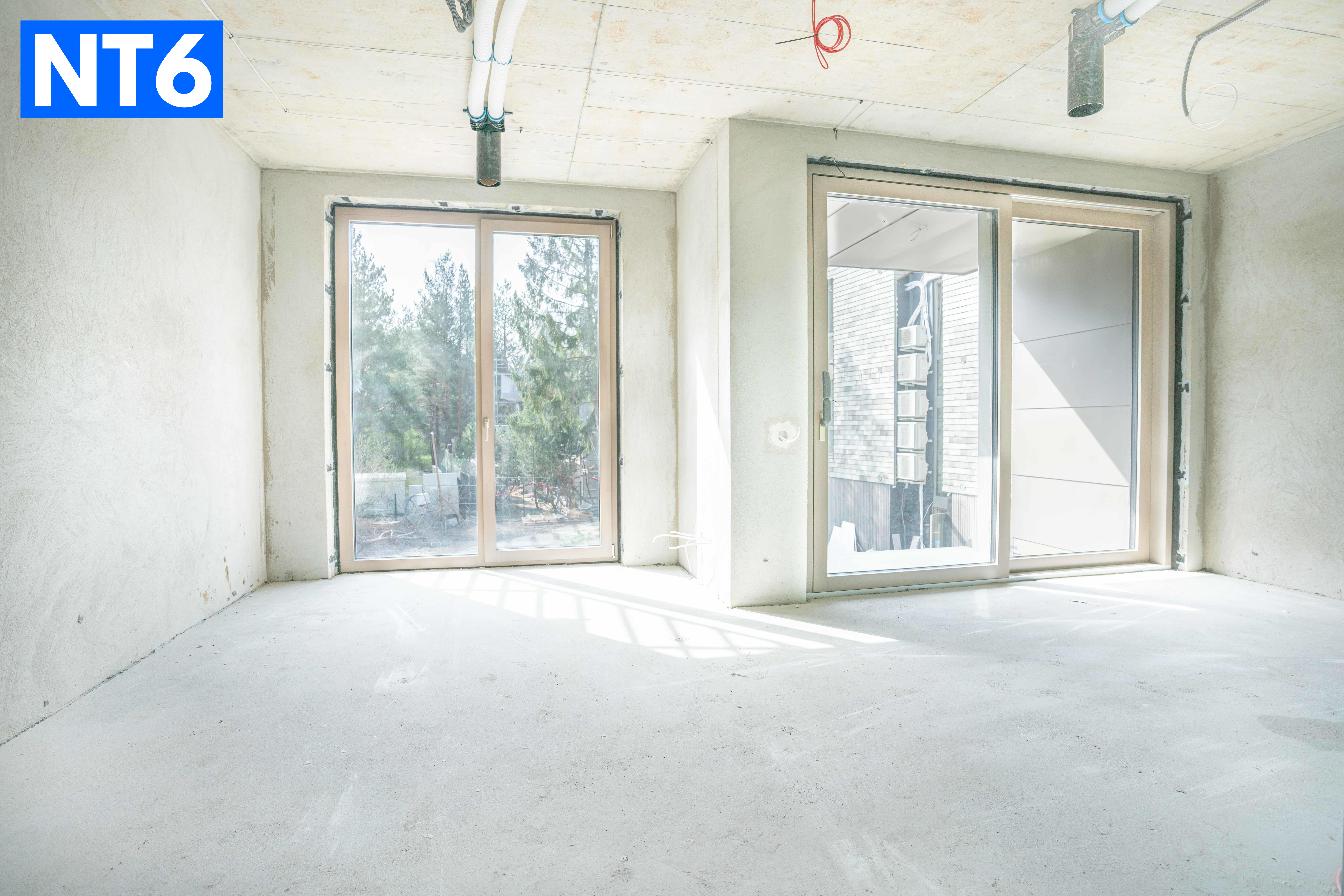 PARDUODAMAS BUTAS SU BASEINU