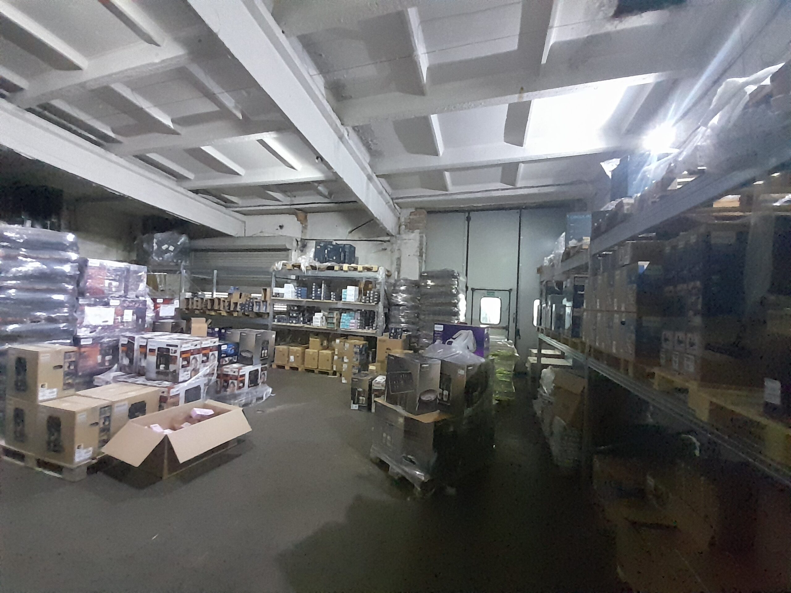 Išnuomojamos sandėliavimo – gamybinės – prekybinės patalpos. 858 kv.m.