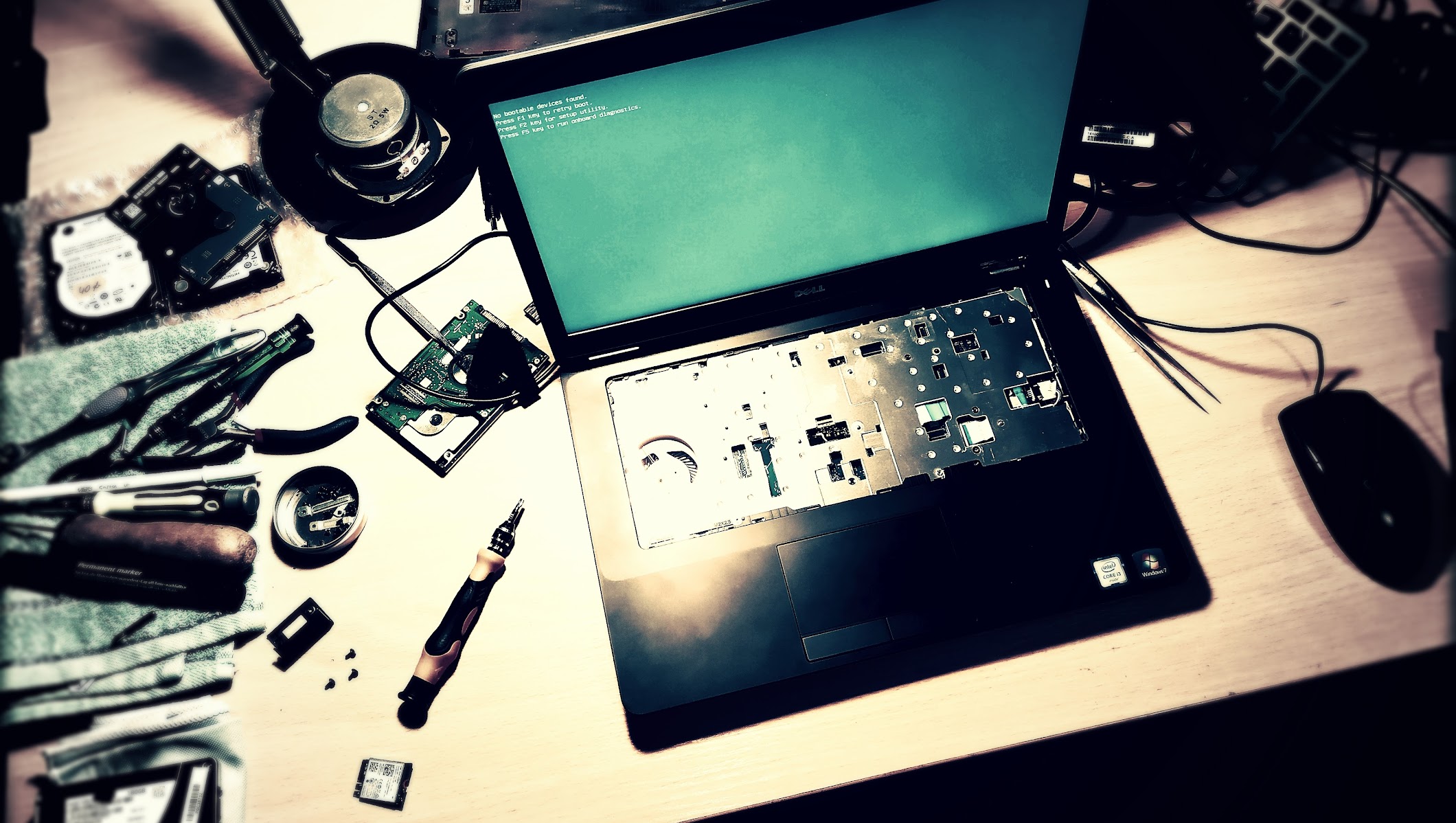 Technikos remontas. Elektronikos taisymas. Meistras 910.lt