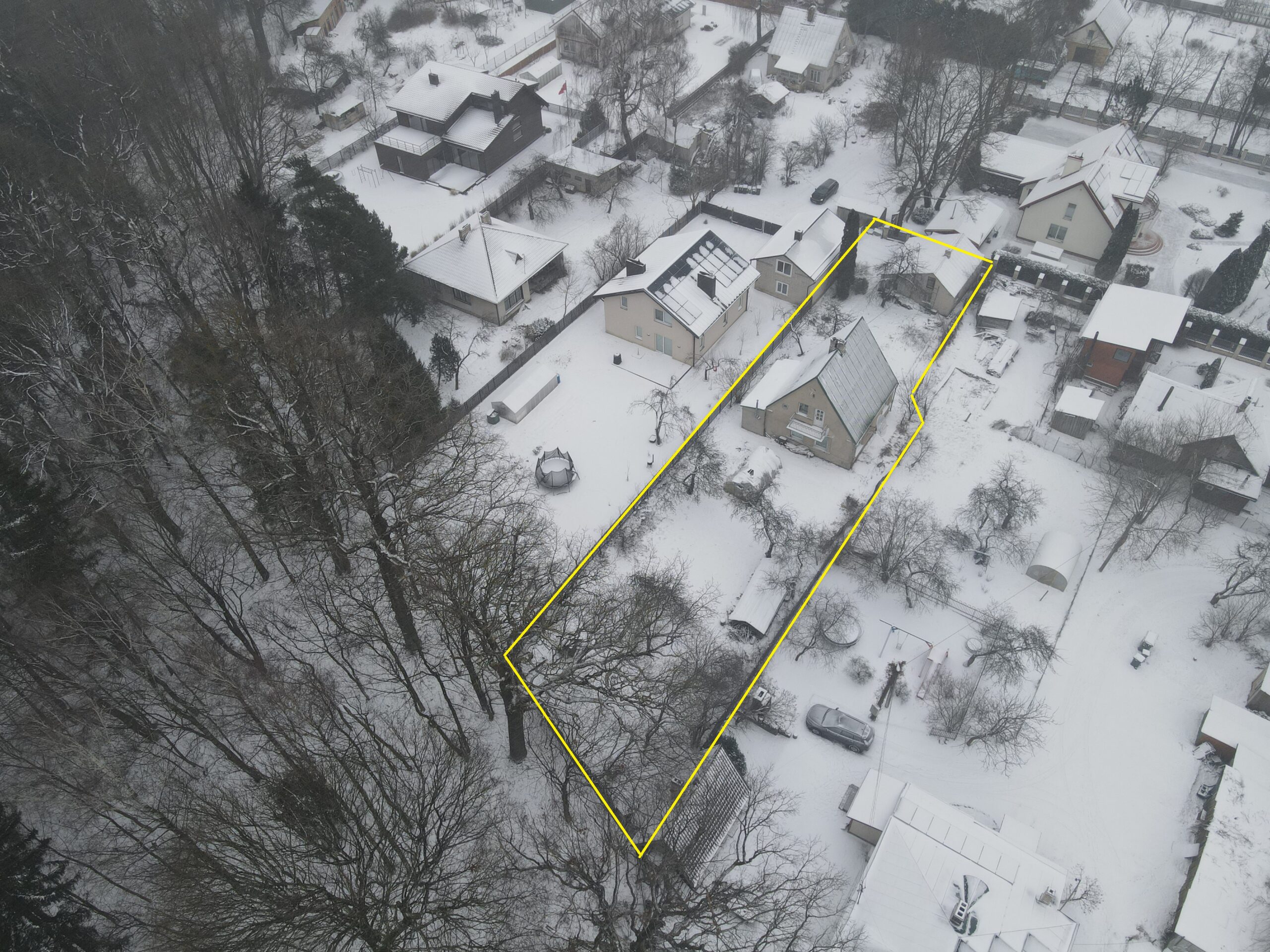 Mūrinis namas PAVILNYJE, VERSMIŲ g. 2B, VILNIUJE. 