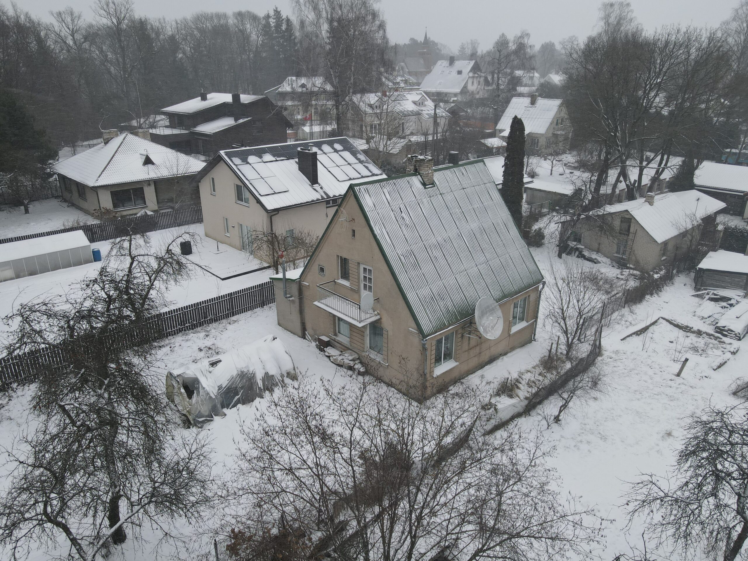 Mūrinis namas PAVILNYJE, VERSMIŲ g. 2B, VILNIUJE. 