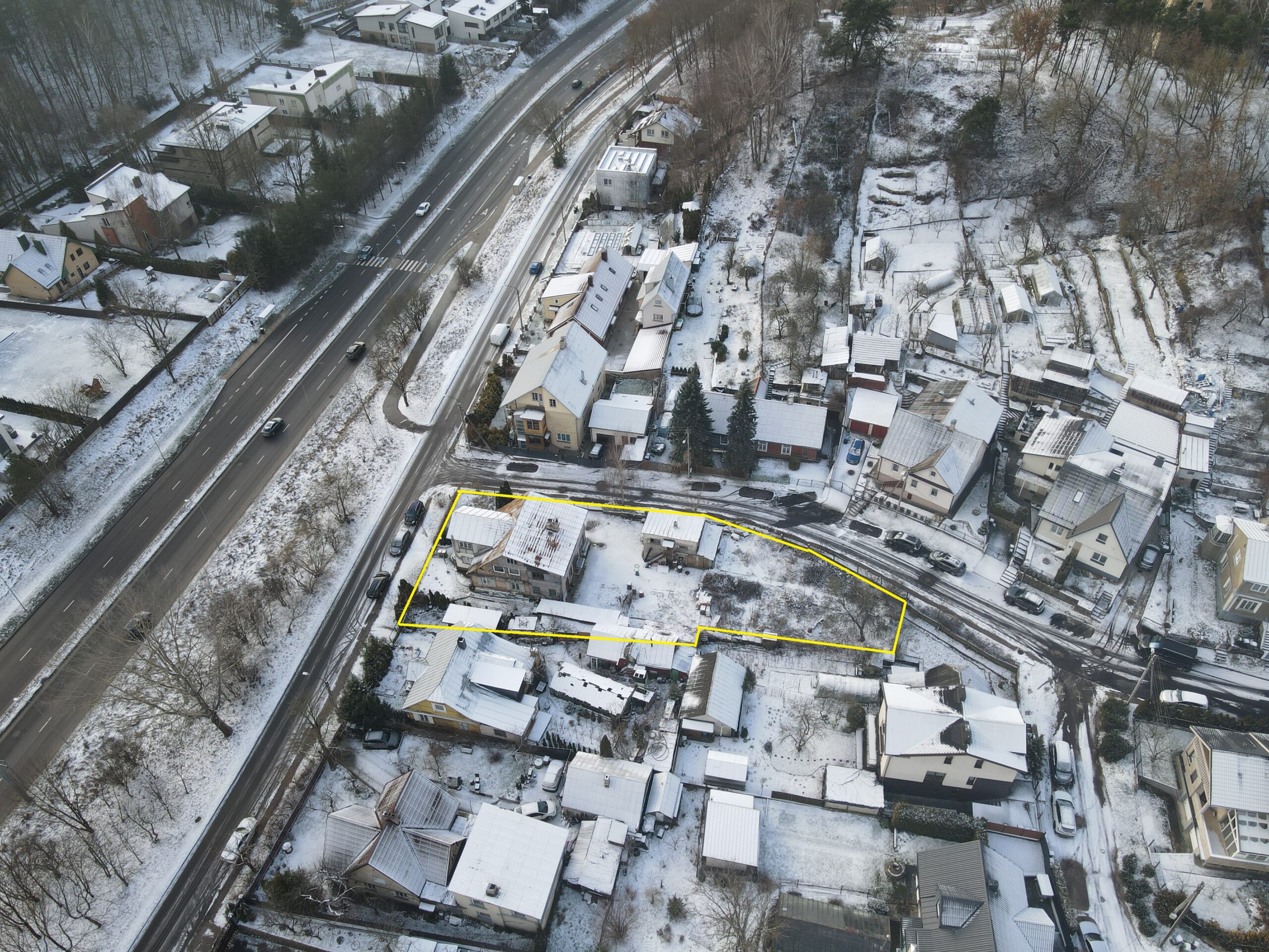 10,88 ARAI ŽEMĖS ANTAKALNYJE, STEPONO BATORO G. 14, VILNIUJE.