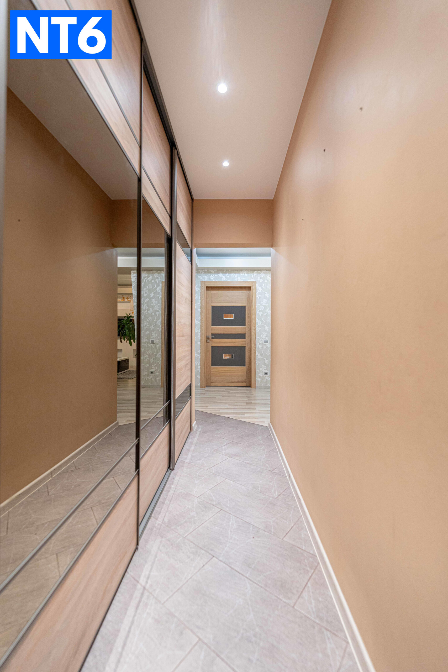 4 KAMBARIŲ BUTAS KLAIPĖDOJE, LAUKININKUOSE